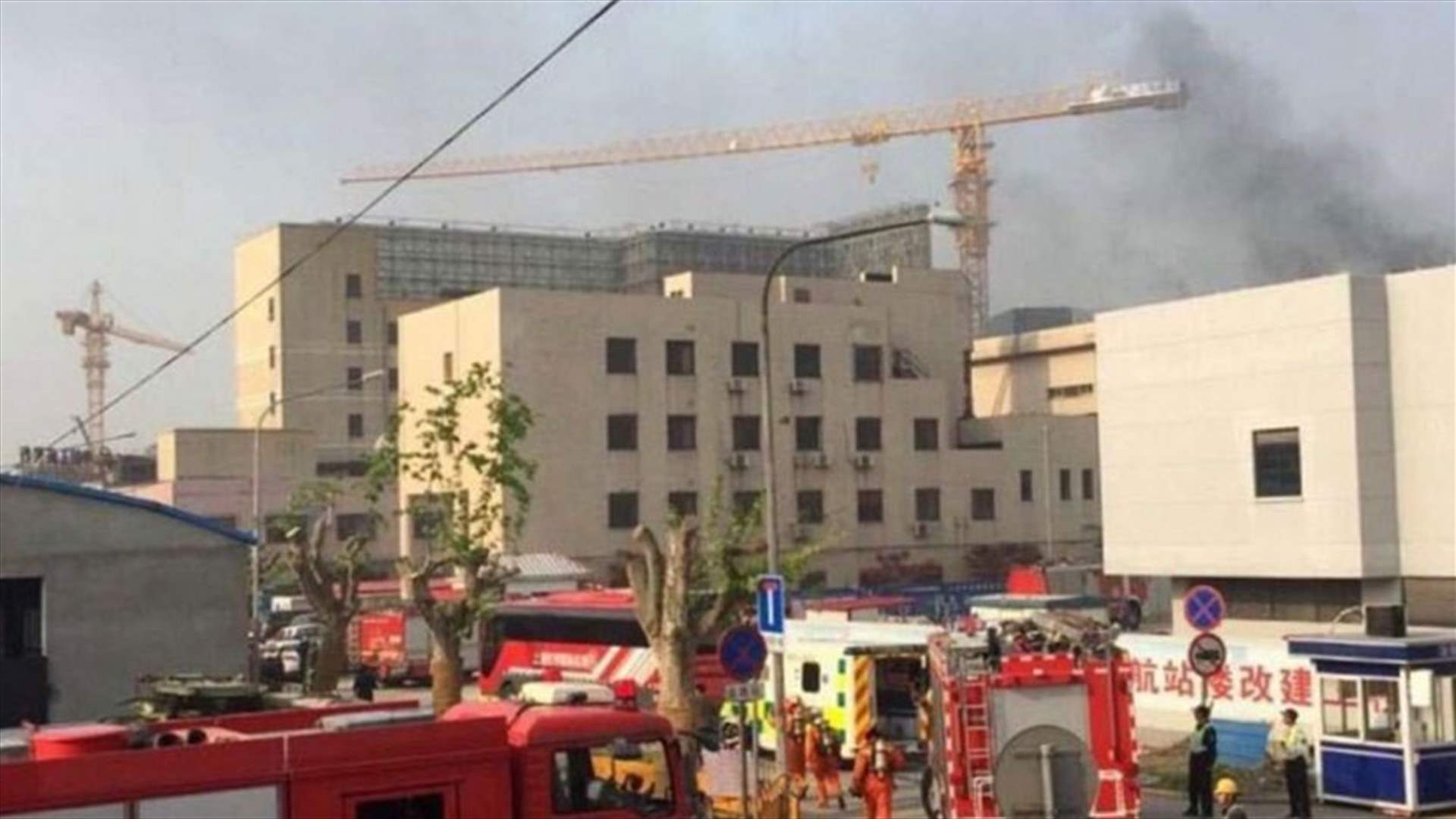إخماد حريق في مطار هونغ تشياو في شنغهاي