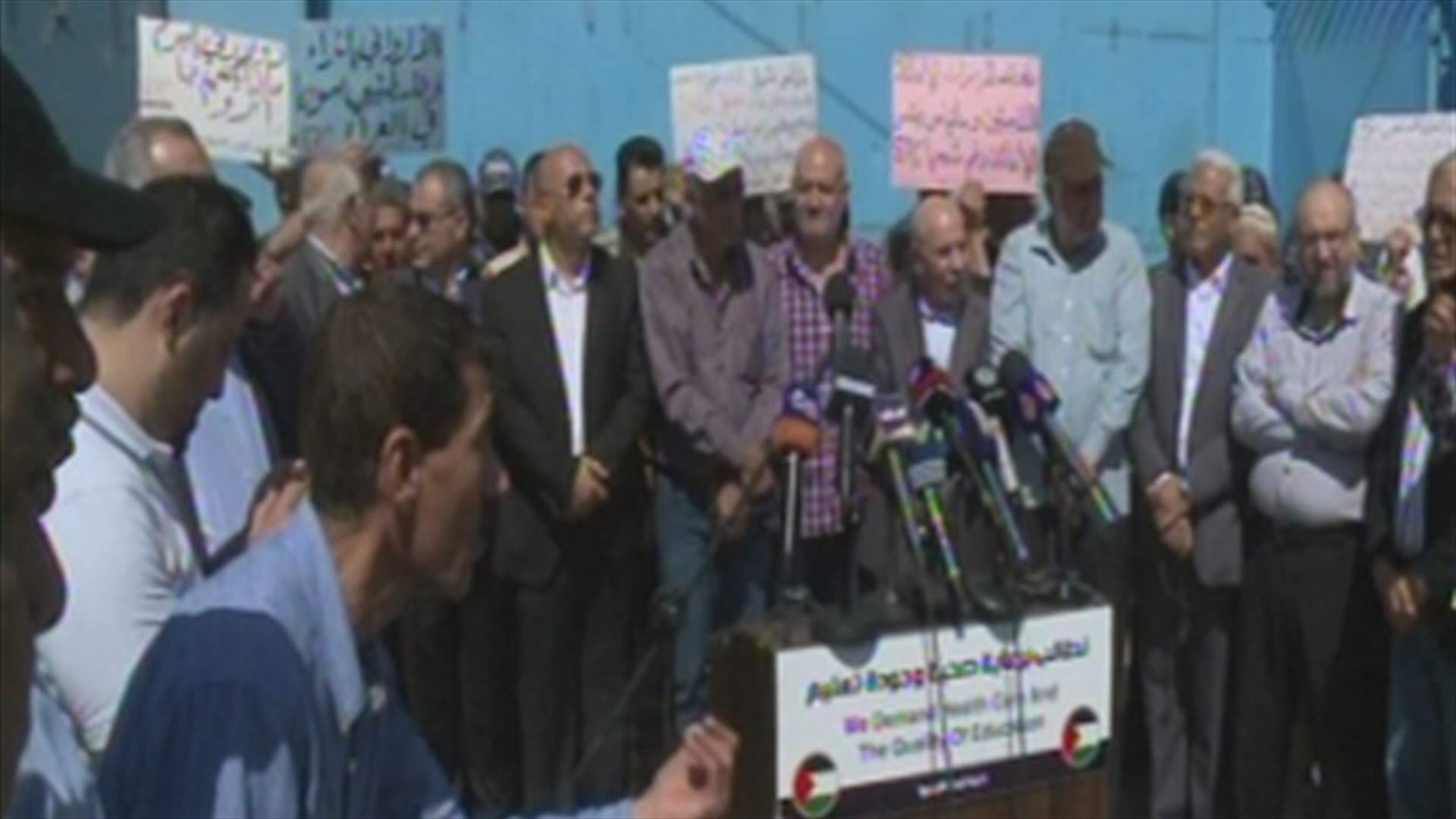 الفلسطينيون يلوّحون بخطوات تصعيدية جدية