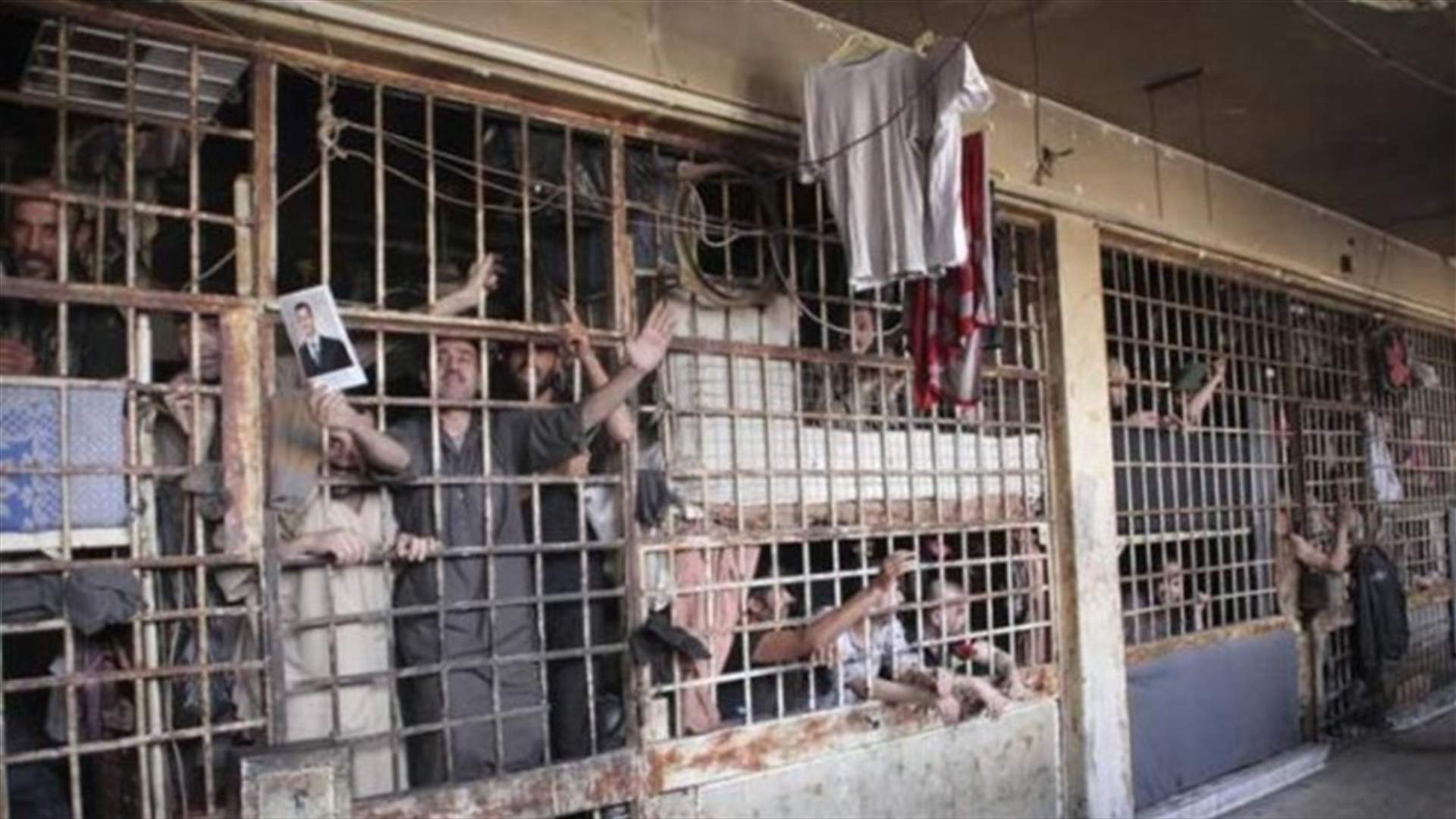 Prisoners revolt in Syria's Hama jail, seize guards - Syrian Observatory