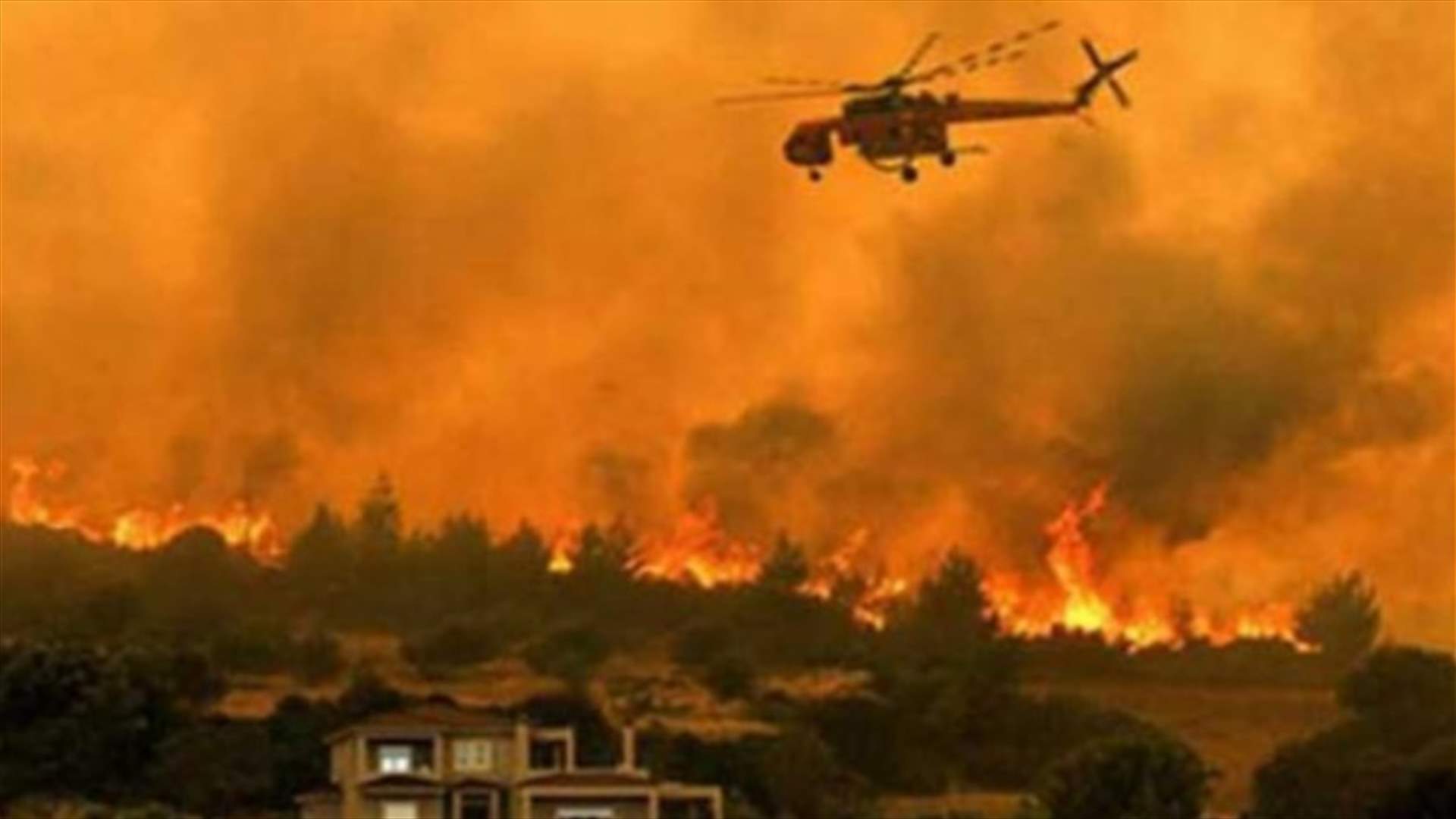 اجلاء نحو الف شخص في كندا
