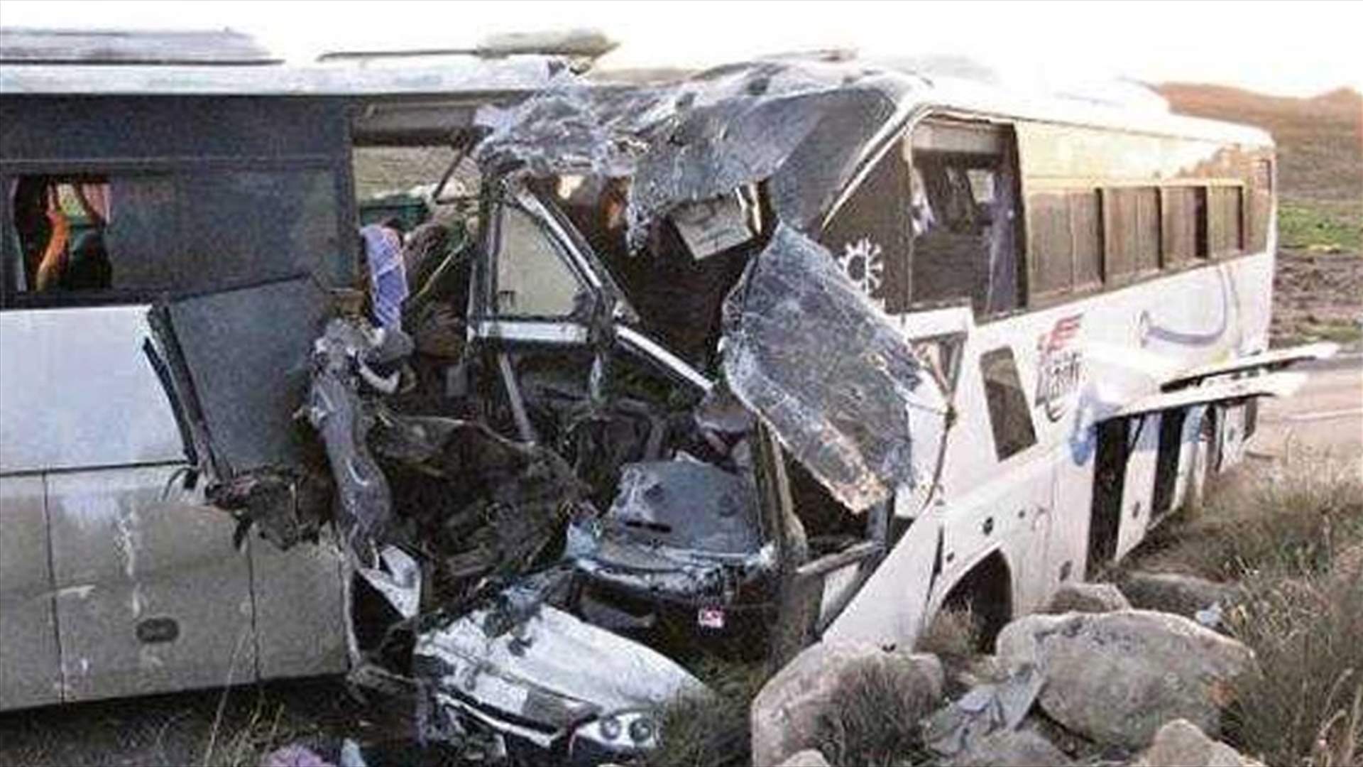 73  قتيلا  في تصادم حافلتين في أفغانستان