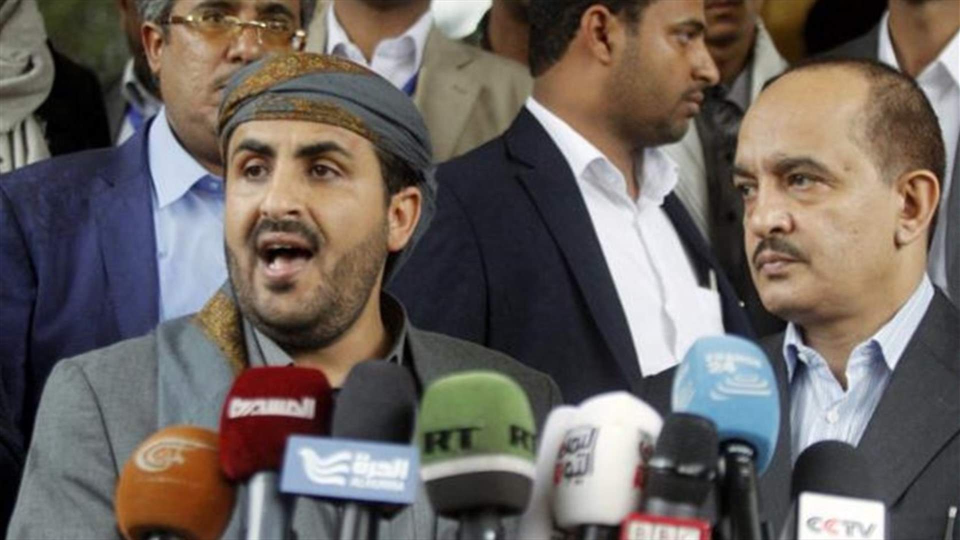 Yemen peace talks struggle as air strikes shake truce