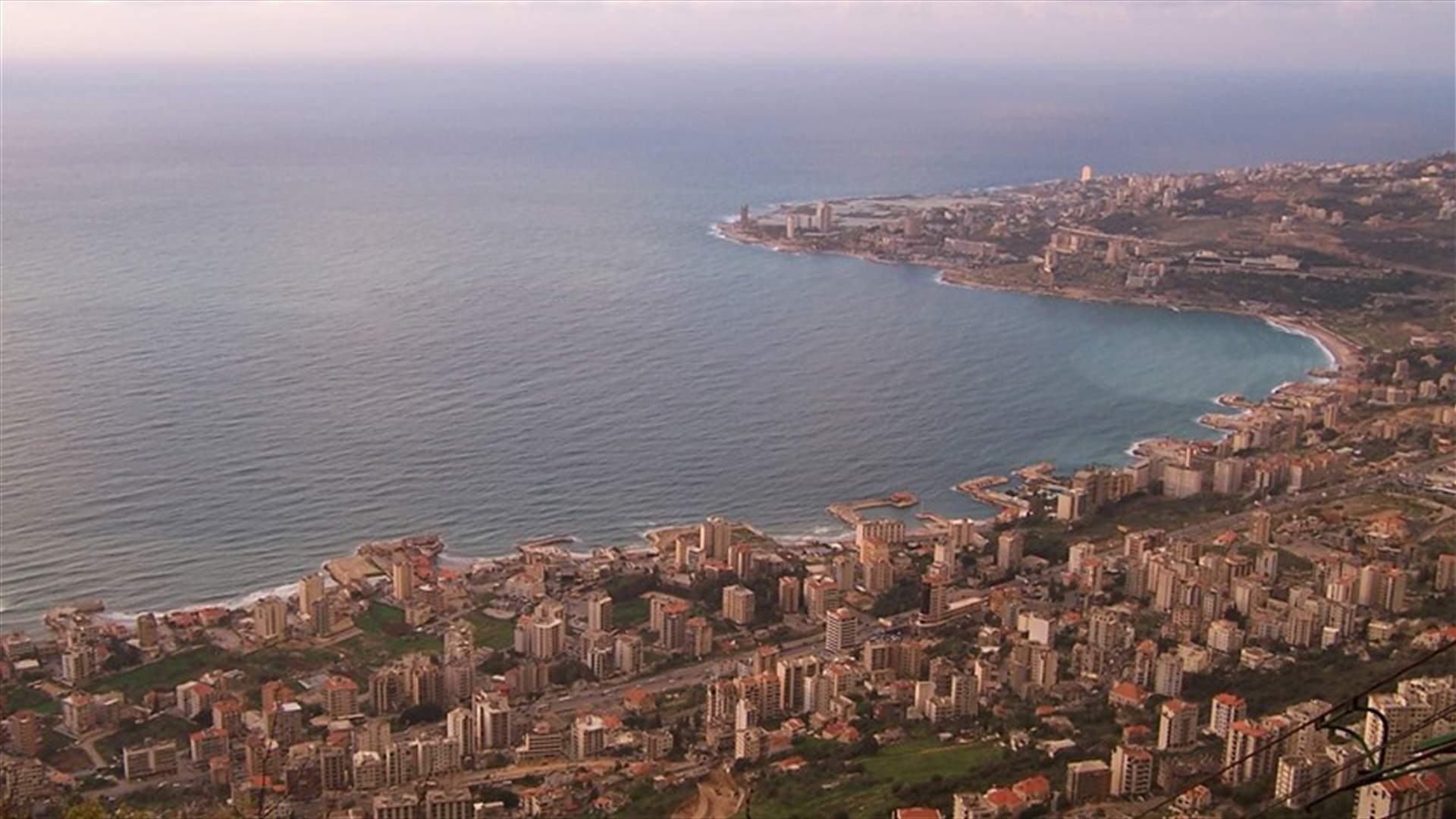 اربعة من لائحة "جونية التجدد" يخرقون لائحة "كرامة جونية" 