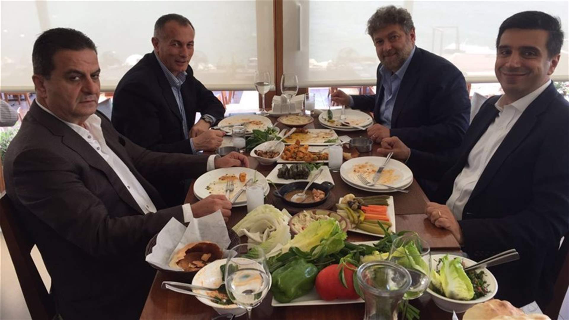 لقاء بين شامل روكز ونعمت افرام