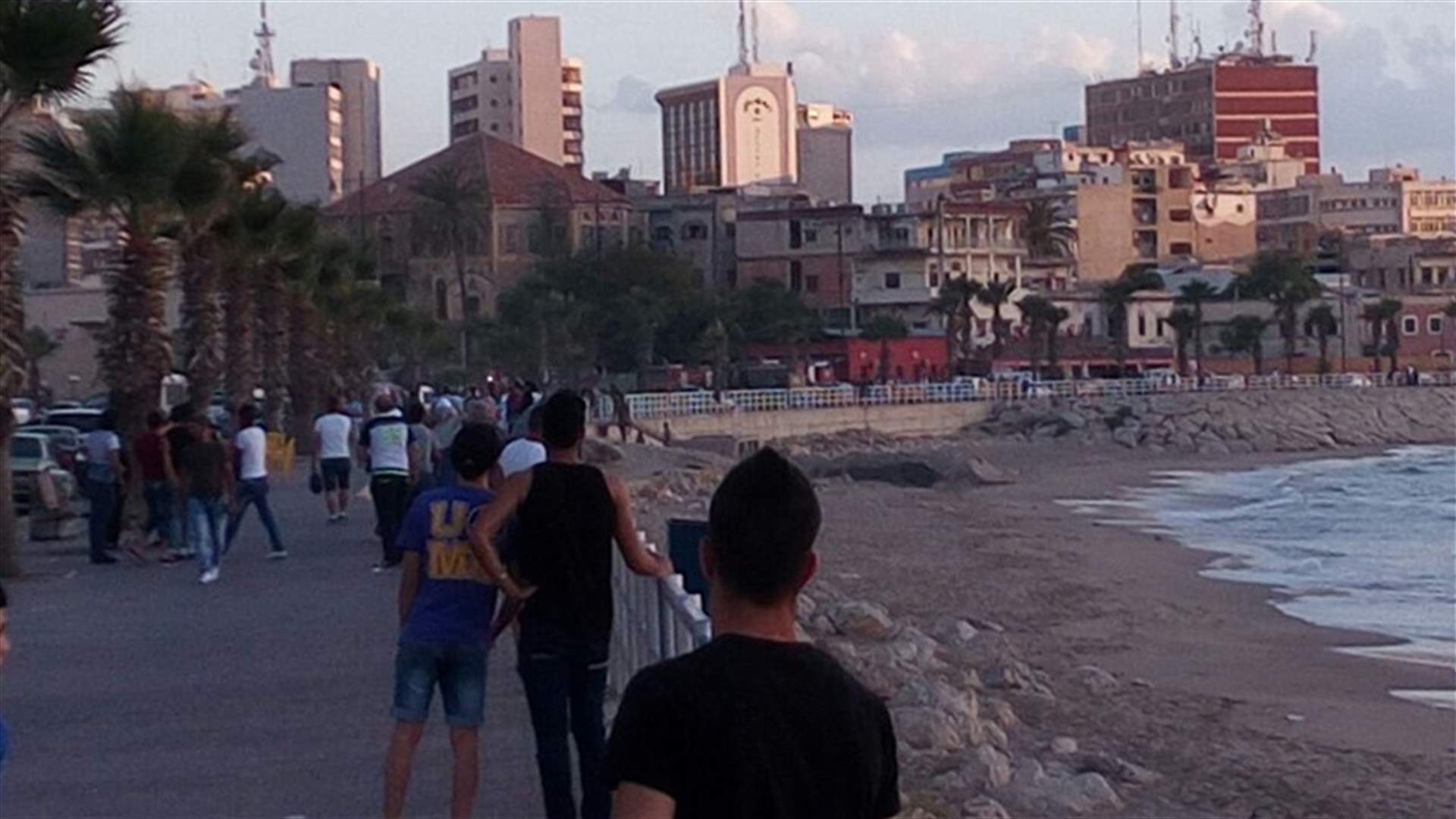 الجيش يفجر قنبلة عند الكورنيش البحري لمدينة صيدا