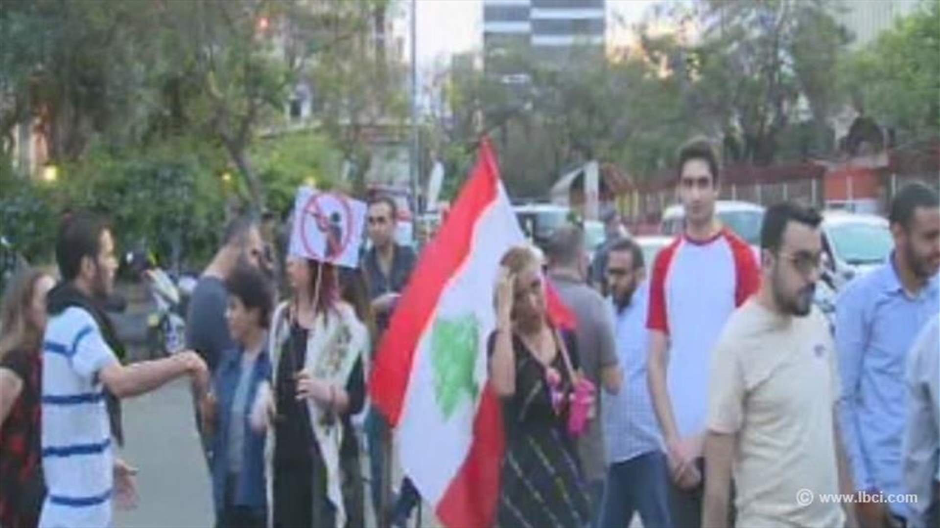 قطع الطريق أمام وزارة الداخلية 