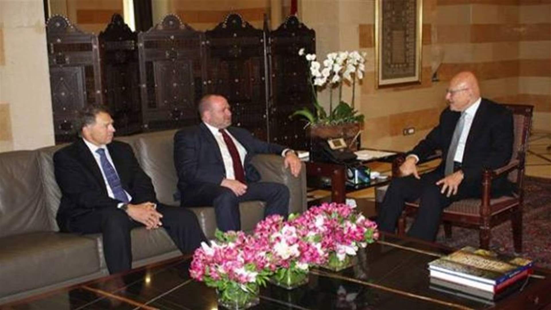النهار: غلايزر أكد ان هدفه حماية النظام المالي للبنانيين 