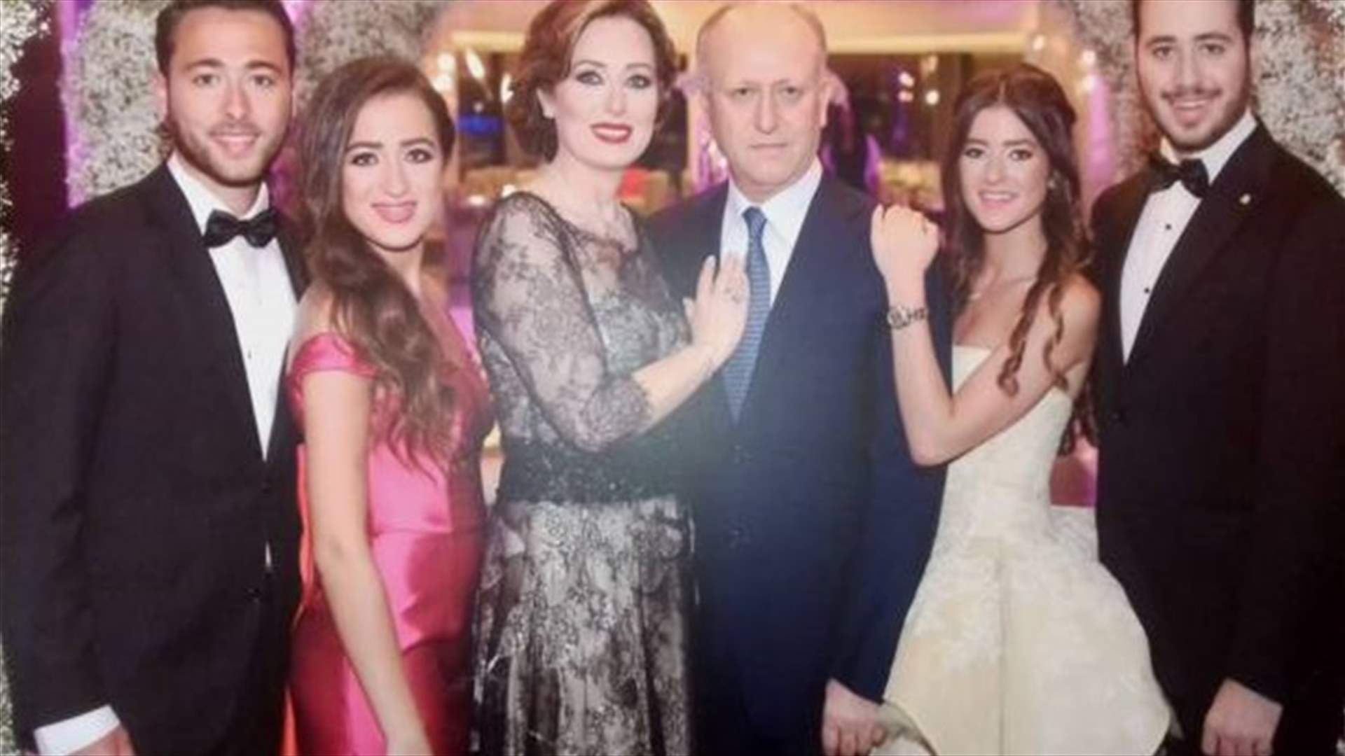 زوجة ريفي: ساندته دائما وأهديه النصر الذي يستحق