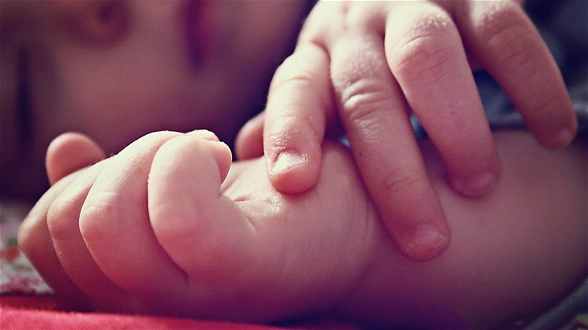 حالة نادرة جداً... طفل يُغطي الشعر جسده ويختبر الرغبة الجنسيّة