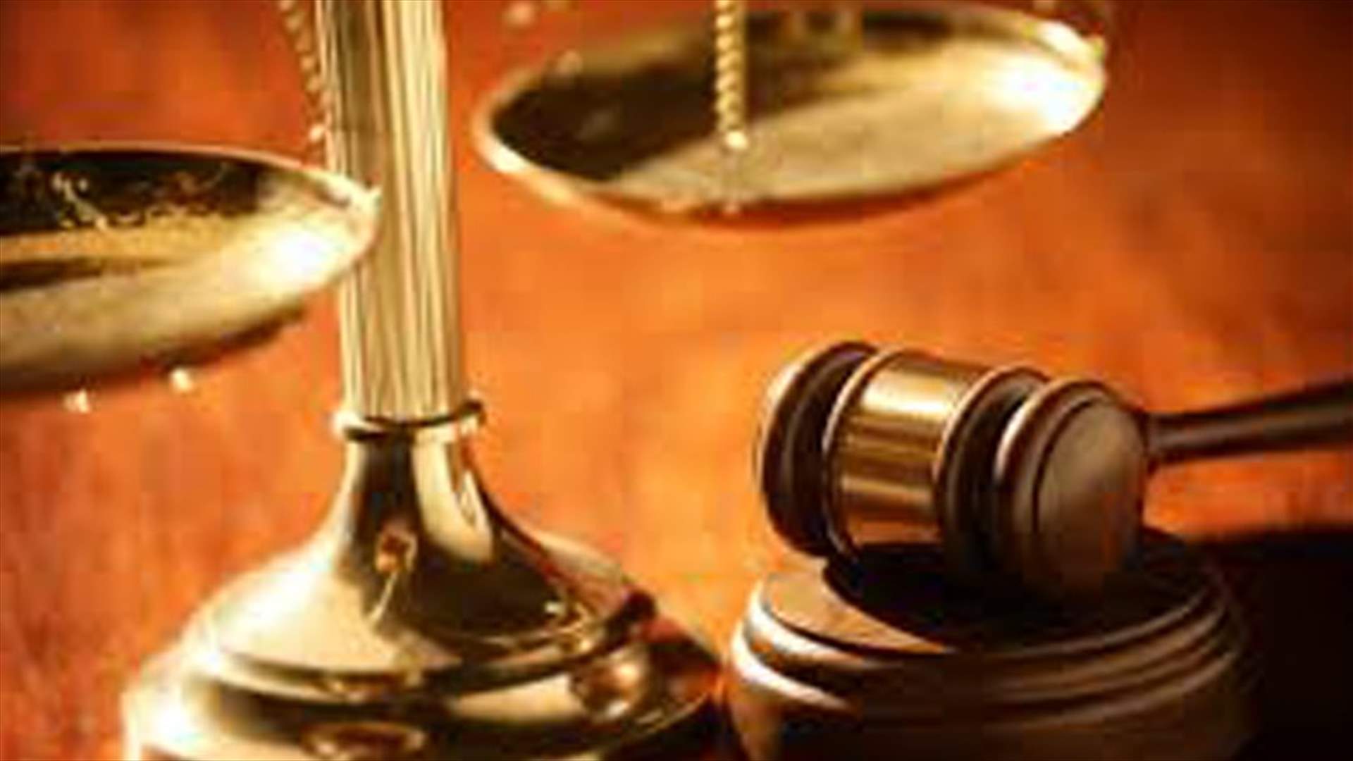احالة نقيب الصحافيين المصريين مع اثنين من مسؤولي النقابة على المحاكمة