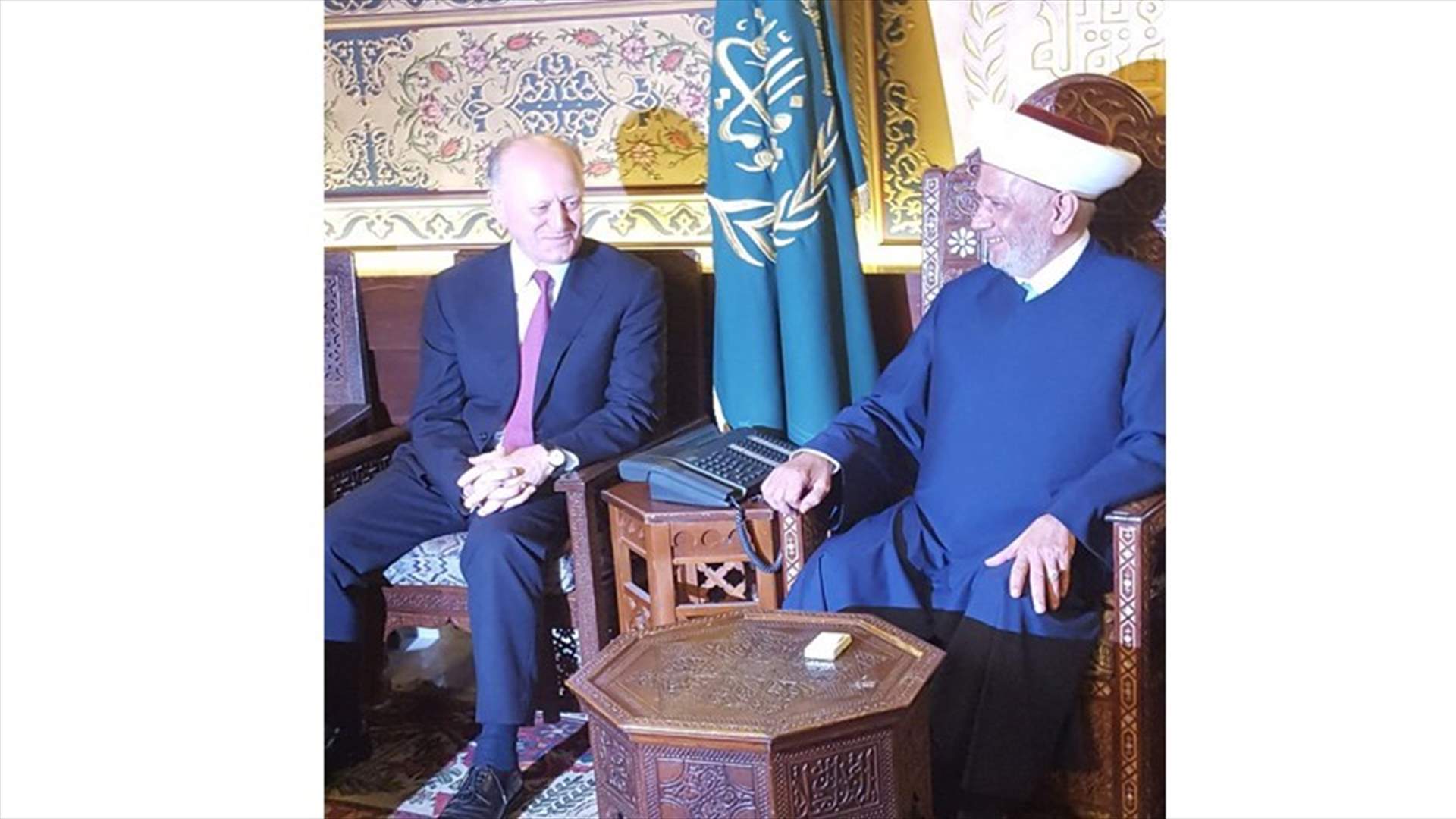 Rifi meets with Sheikh Deryan 