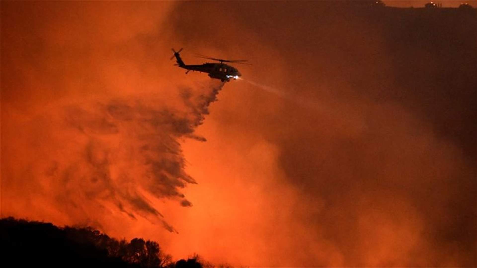 اجلاء 5 الاف شخص اثر حرائق واسعة قرب لوس انجلوس