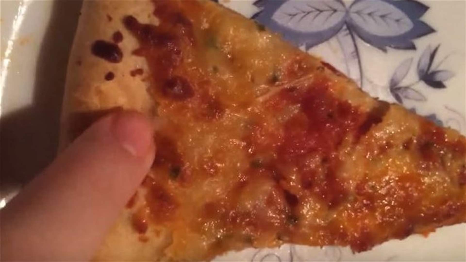 بالفيديو: هل سمعتم صوت البيتزا من قبل؟