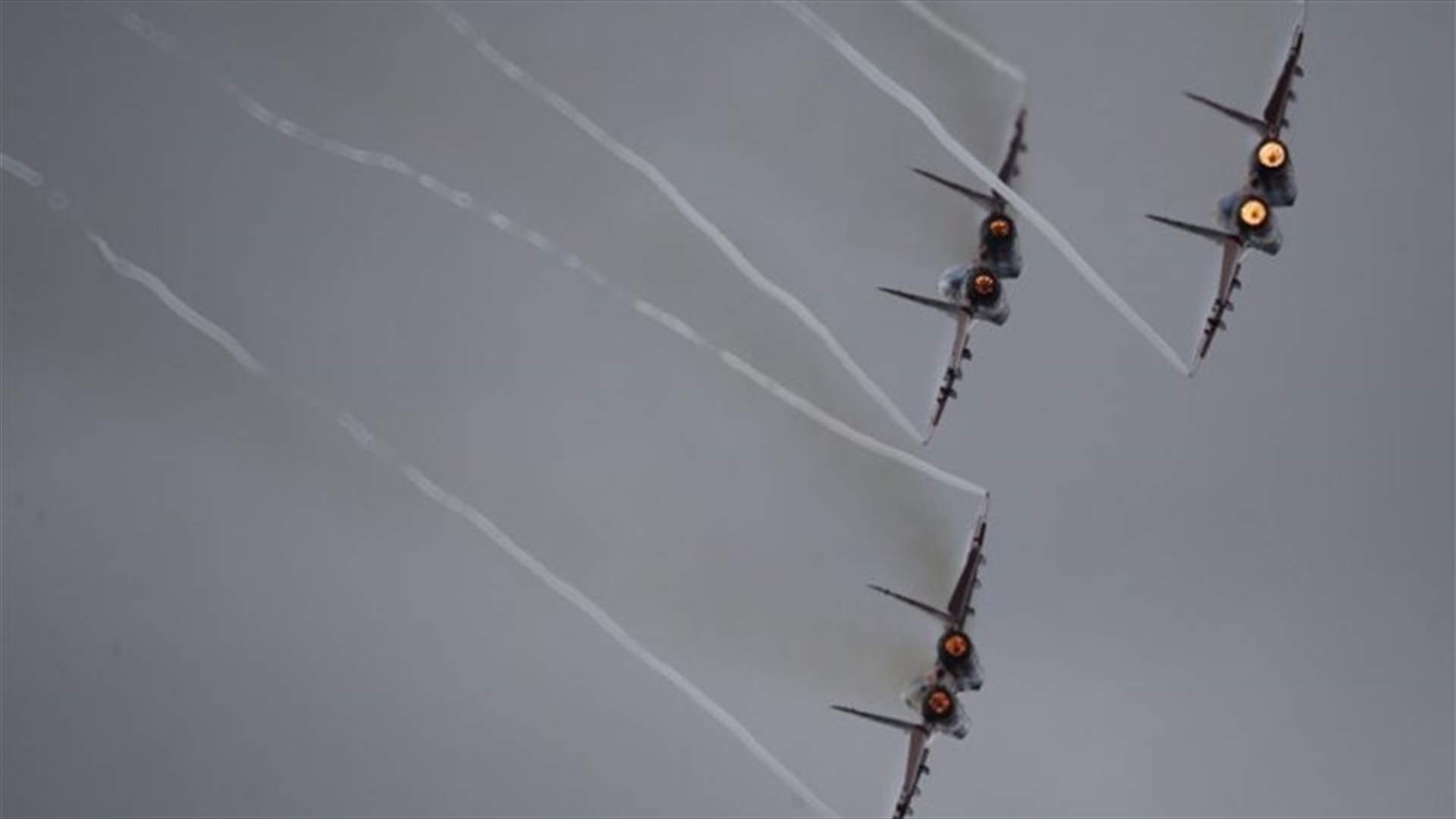 Syrian, Russian warplanes hit market in east, kill 17 - Syrian Observatory