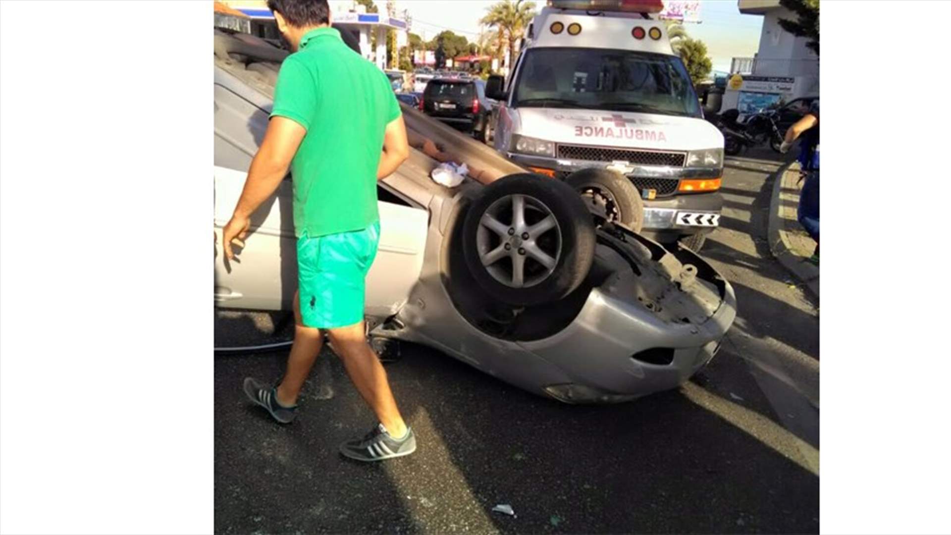 بالصورة...جريحة اثر انقلاب سيارة في جعيتا