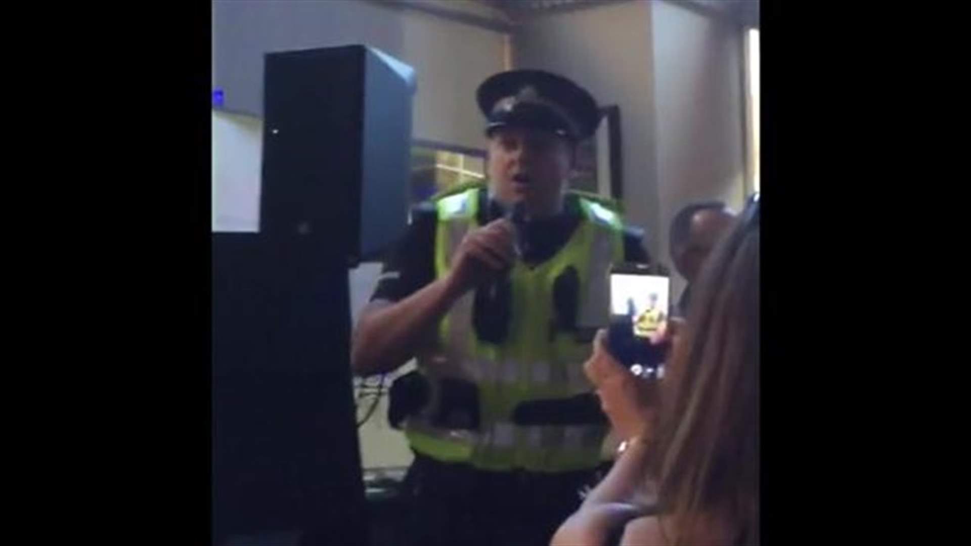 [VIDEO] Policeman Sings Karaoke “I Will Survive” At Pub After Making An Arrest