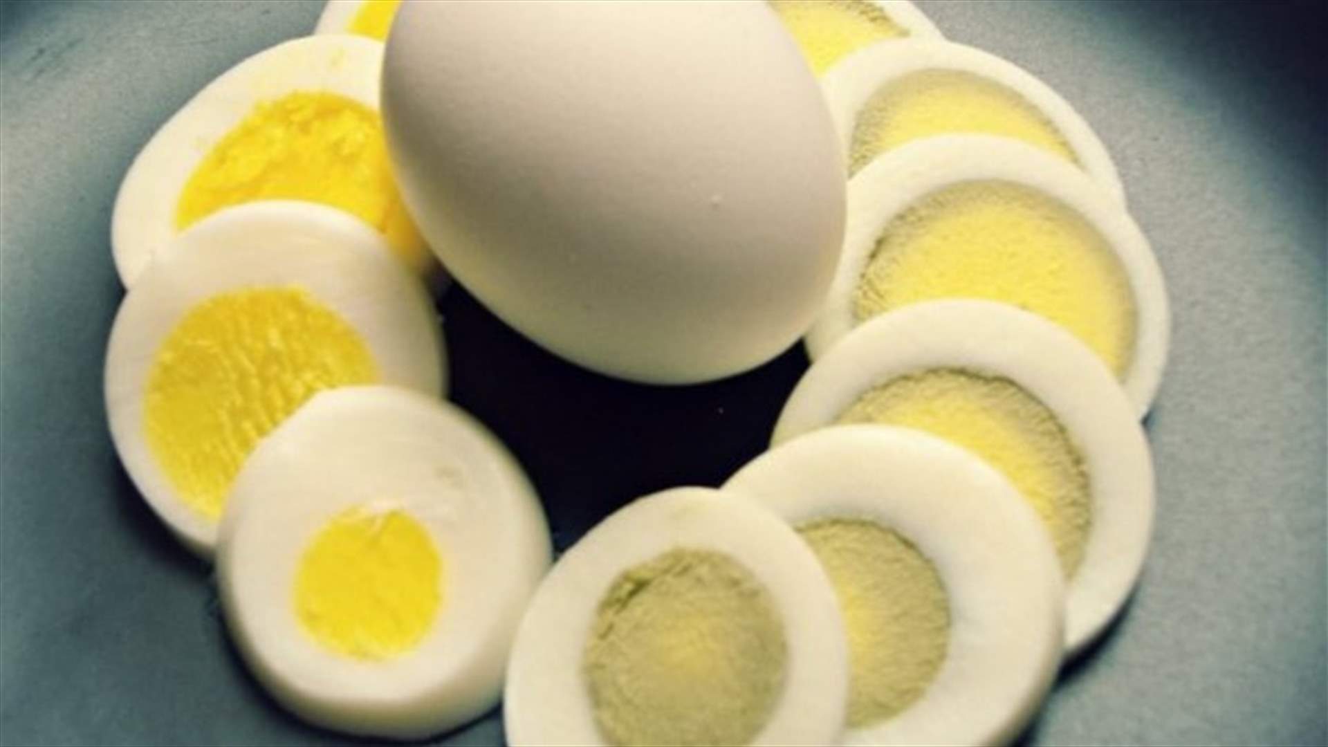 ماذا يعني اللون الأخضر حول صفار البيض؟