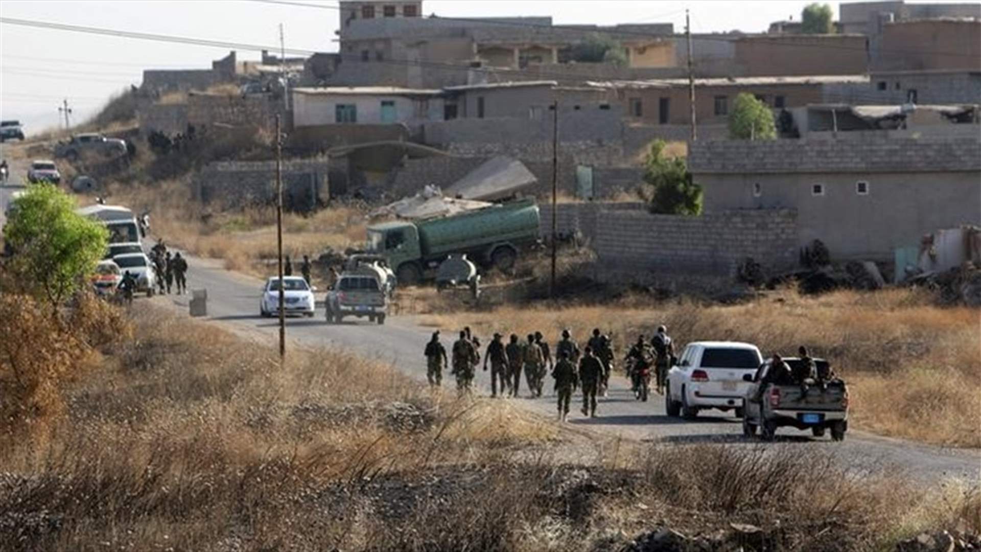 Iraqi forces attack Islamic State positions south of Mosul