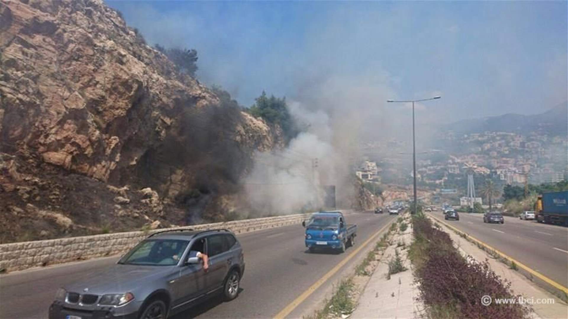 [PHOTOS] Fire erupts near Casino Du Liban highway