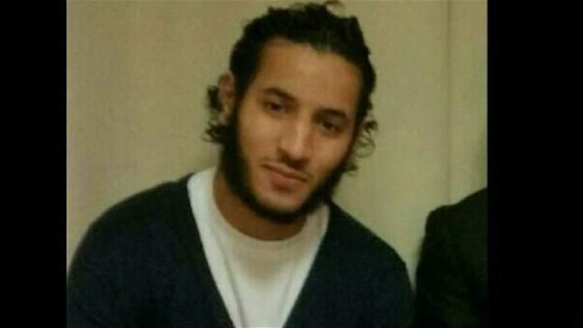 توجيه تهمة الارهاب إلى شخصين تآمرا مع قاتل الشرطي الفرنسي وصديقته