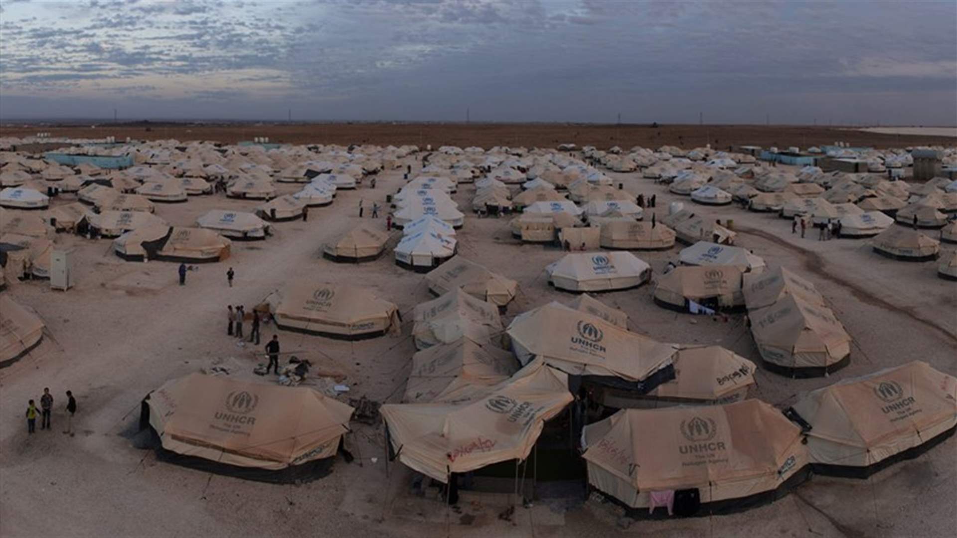 In Jordan camp, Syrian refugees prepare for long exile