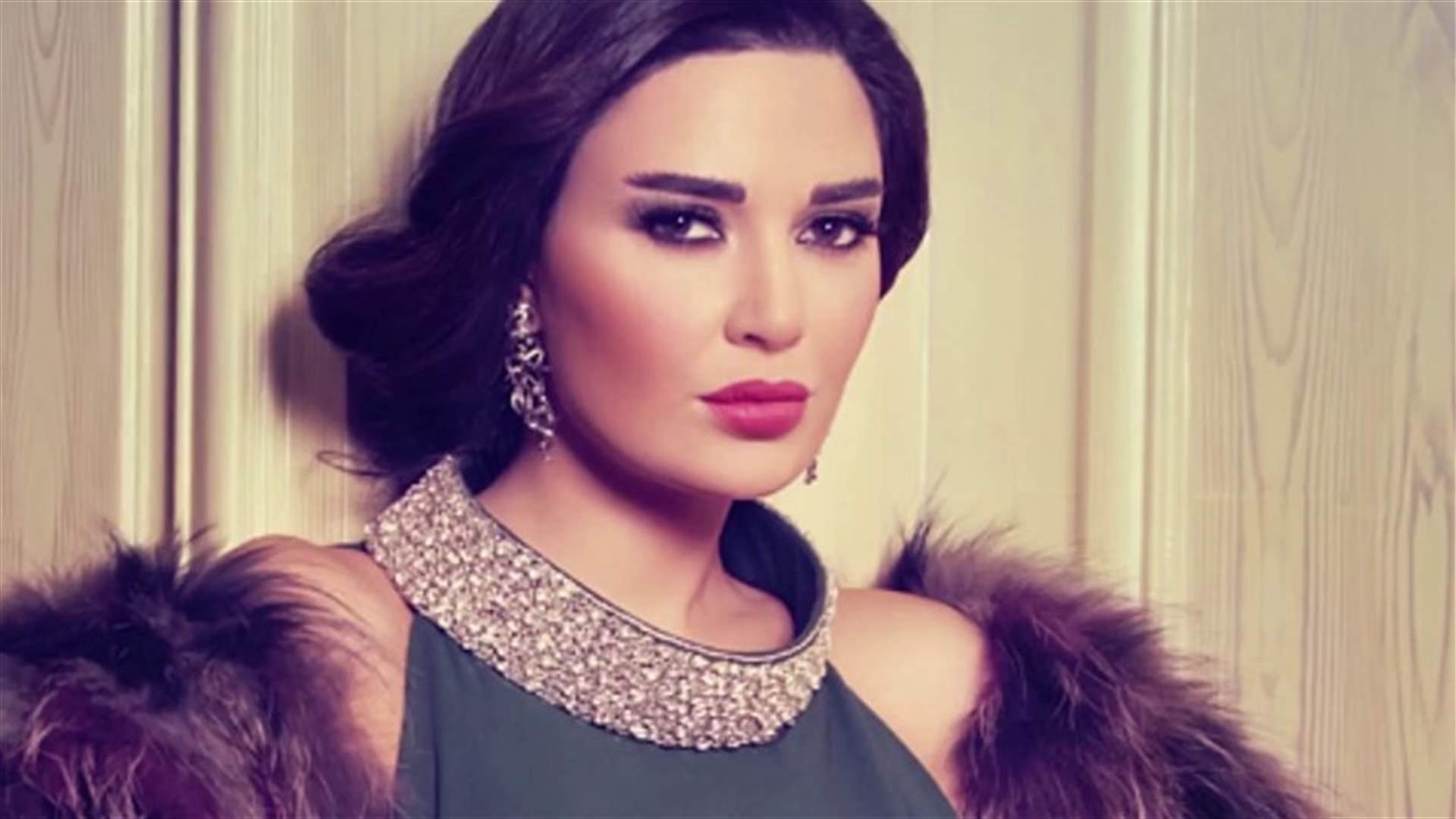 سيرين عبد النور تنشر صورة لابنتها وتُعايد زوجها بكلماتٍ جميلة