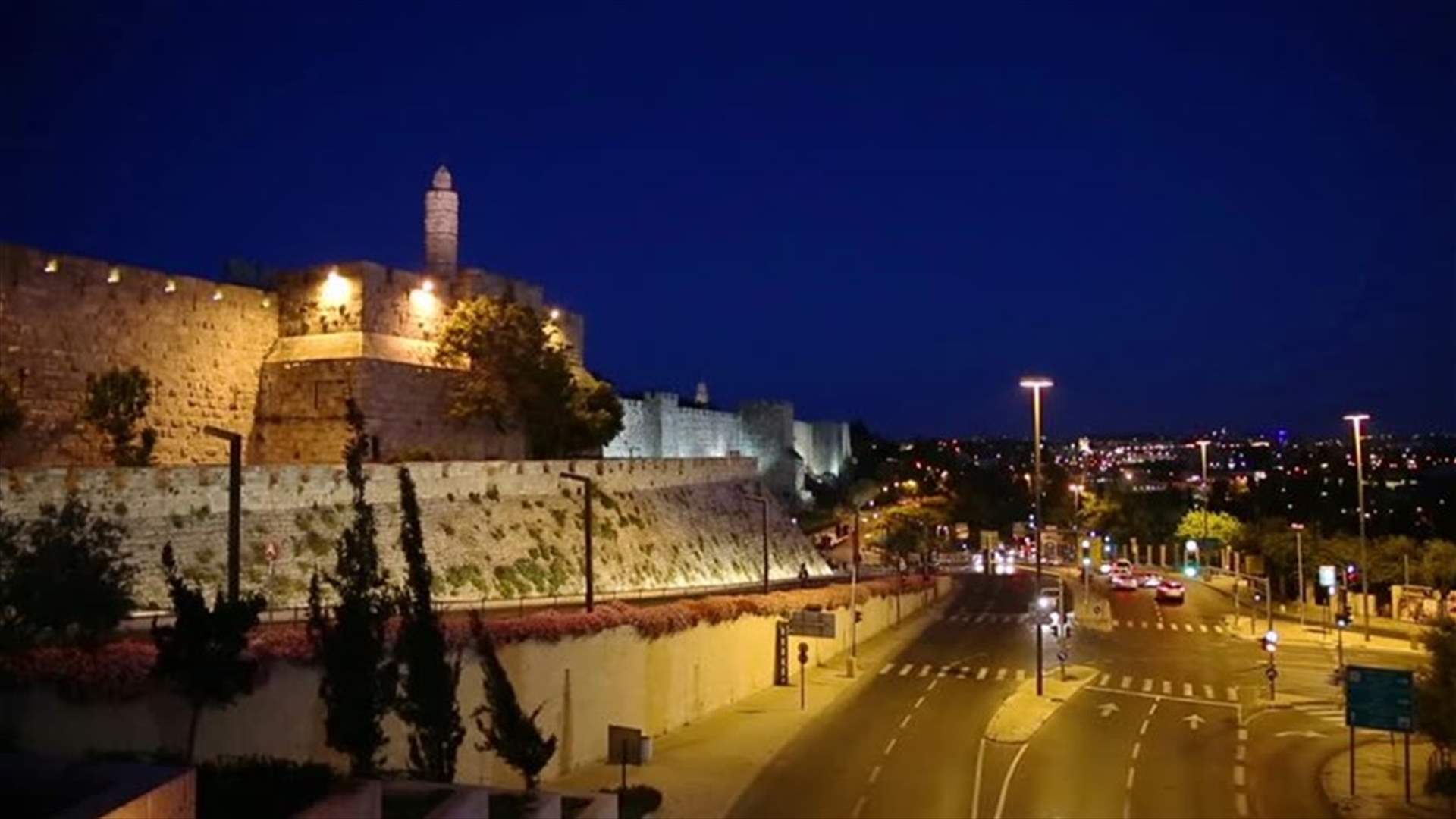 في ربوع الذهب الضائع... غنّوا
