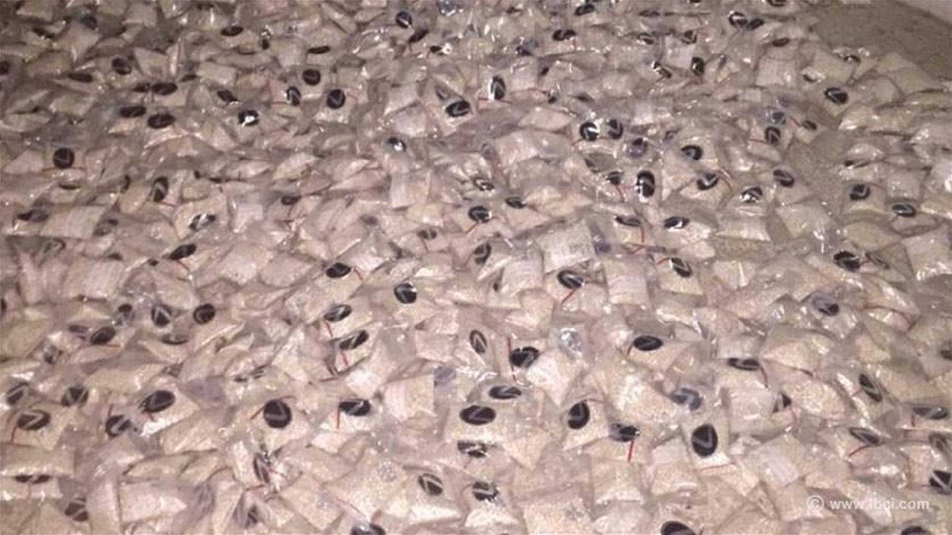 [PHOTOS] Army seizes more than 1 million Captagon pills hidden inside wooden cabinets 