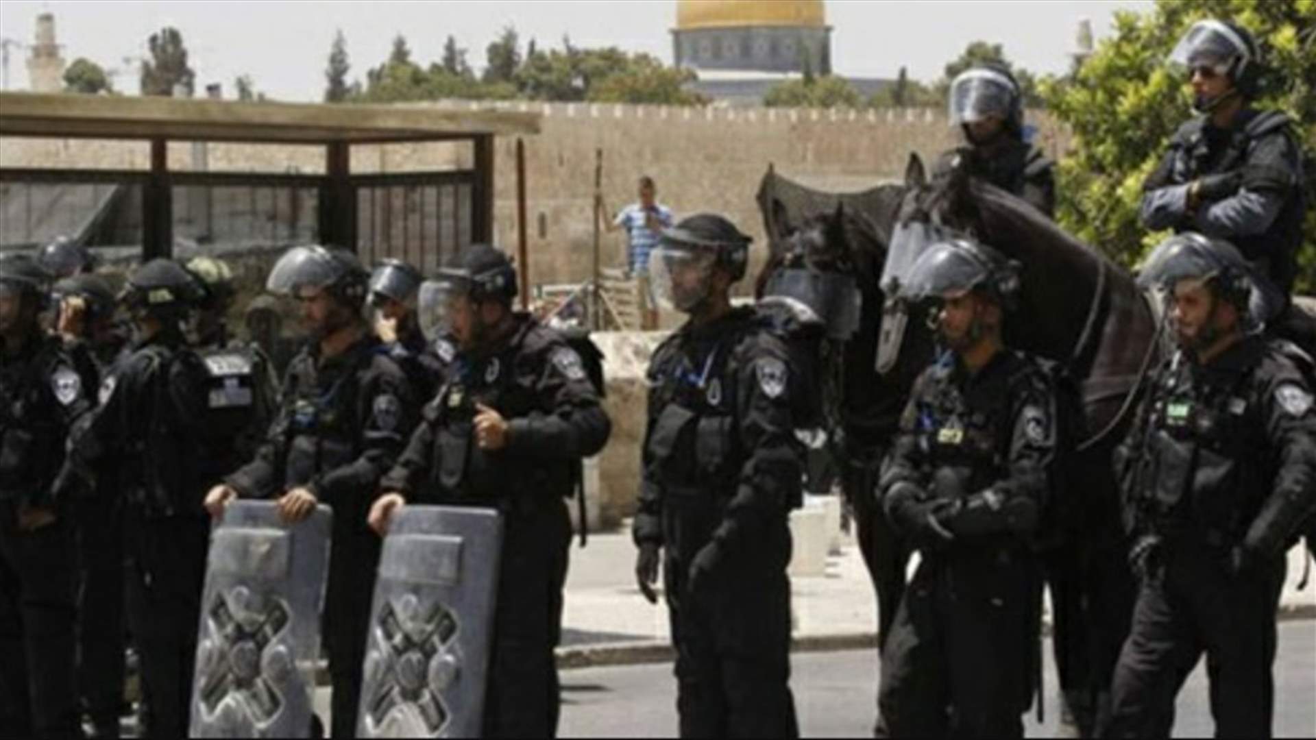 اسرائيل تغلق منطقة الخليل بعد هجمات فلسطينية