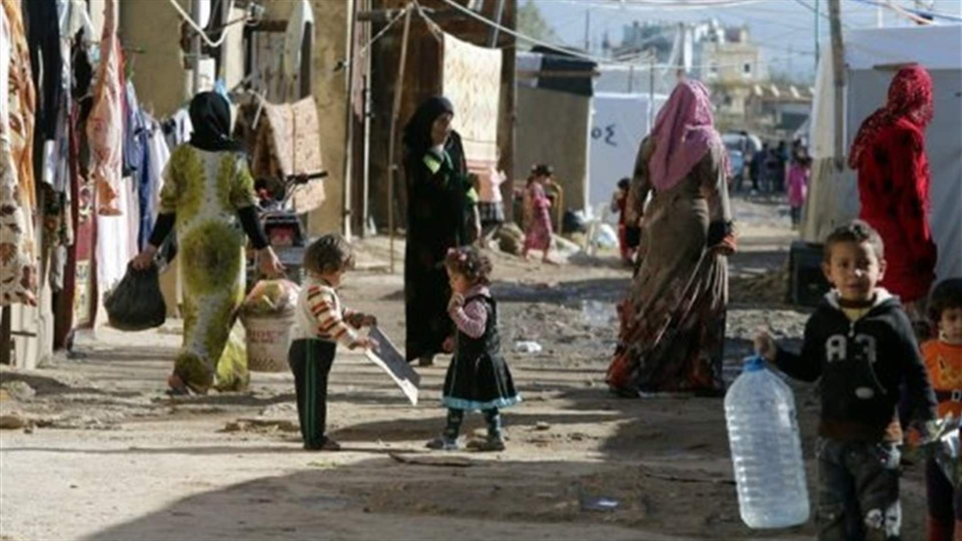 "اللواء": الجانب السوري أبدى استعداده لنقل نازحين الى أحياء بضواحي دمشق