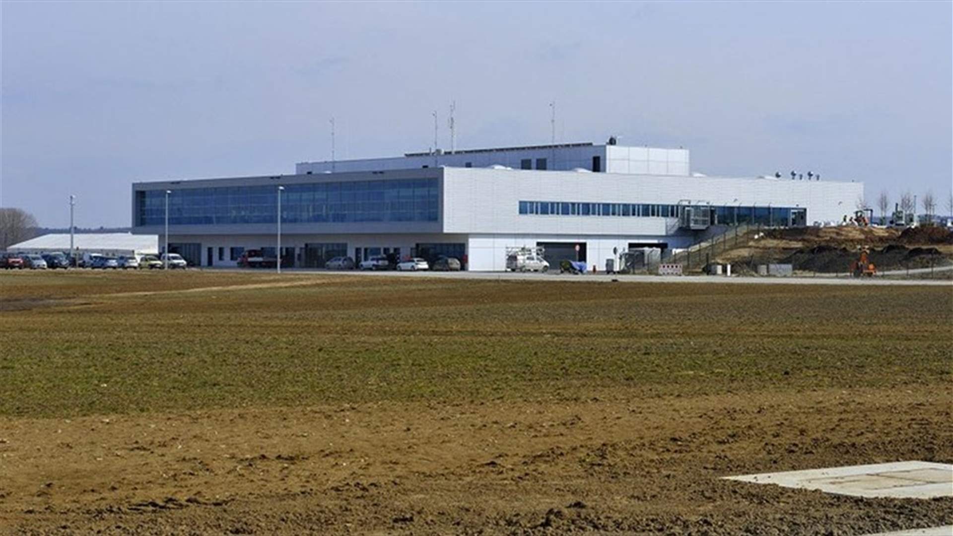 German police evacuate plane after caller reports dangerous suitcase