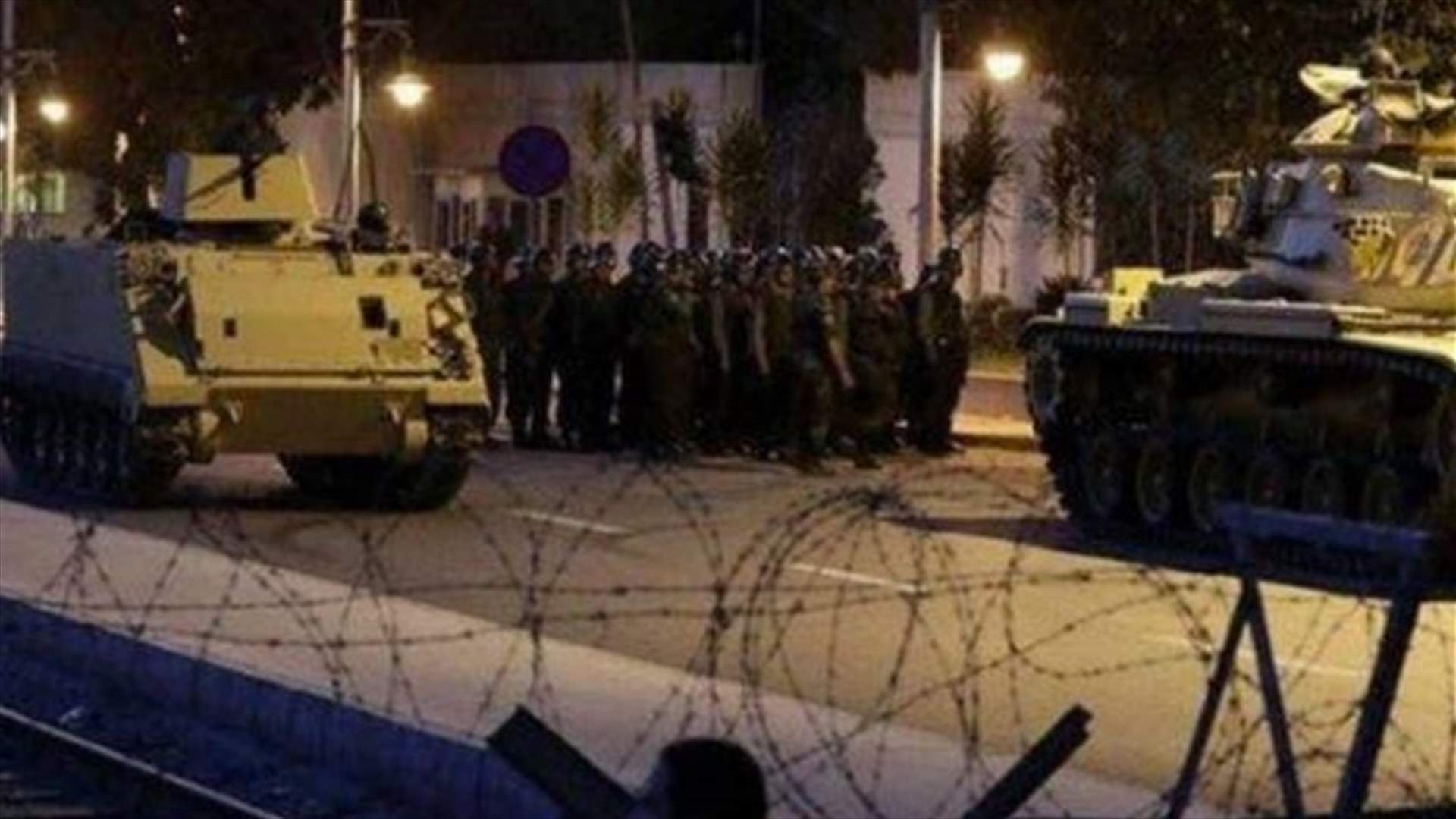بالصور: محاولة انقلاب عسكري في تركيا