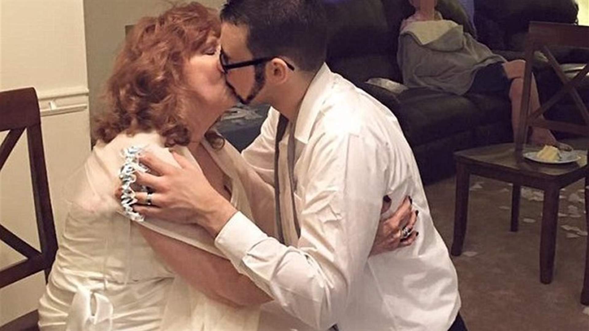 بالصور: تزوّجت من شاب يصغرها بـ 53 عاماً!