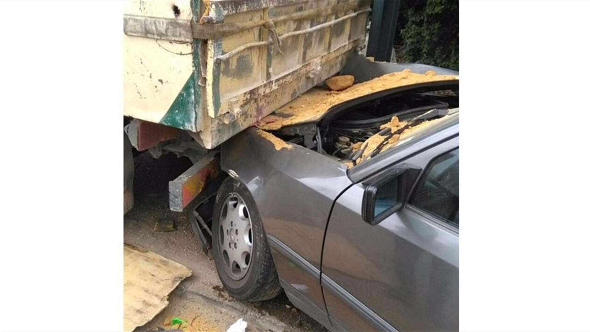 بالصورة - قتيل وجريح على طريق عام بلونة 