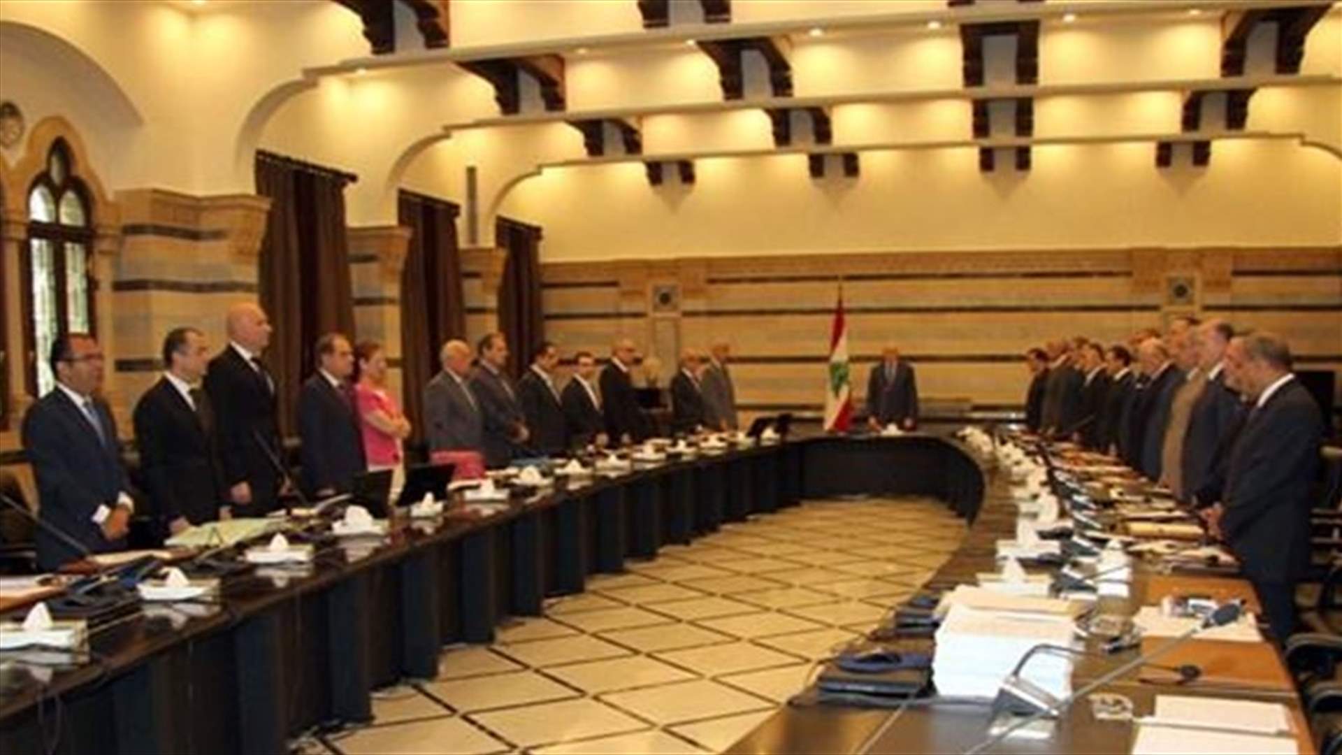المستقبل: "لوبي" من 10 وزراء يلوّح بتعليق المشاركة بالحكومة إذا لم تُقرّ الموازنة