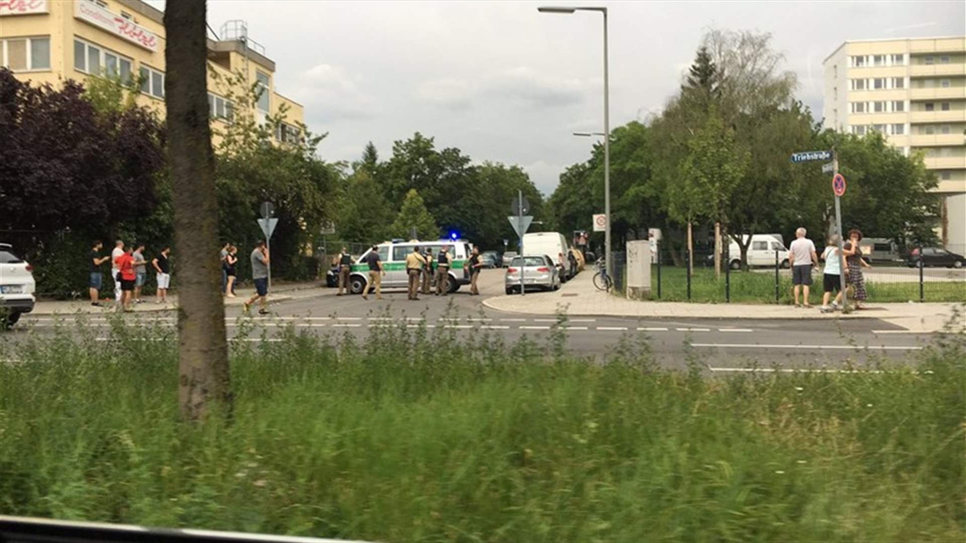 [VIDEO] Multiple casualties in shooting rampage in Munich shopping mall - police