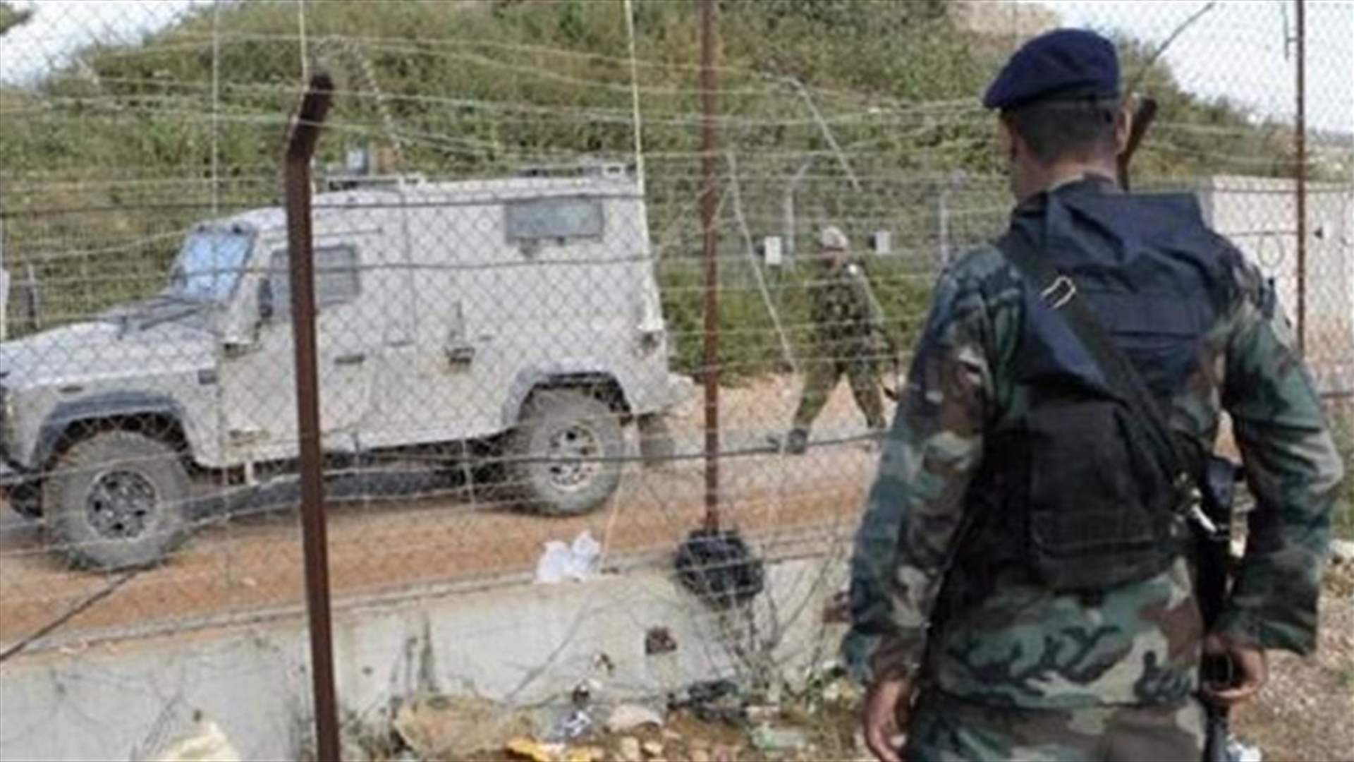 دوريات اسرائيلية على الطريق الحدودي المحاذي للشريط التقني بين العديسة والمطلة