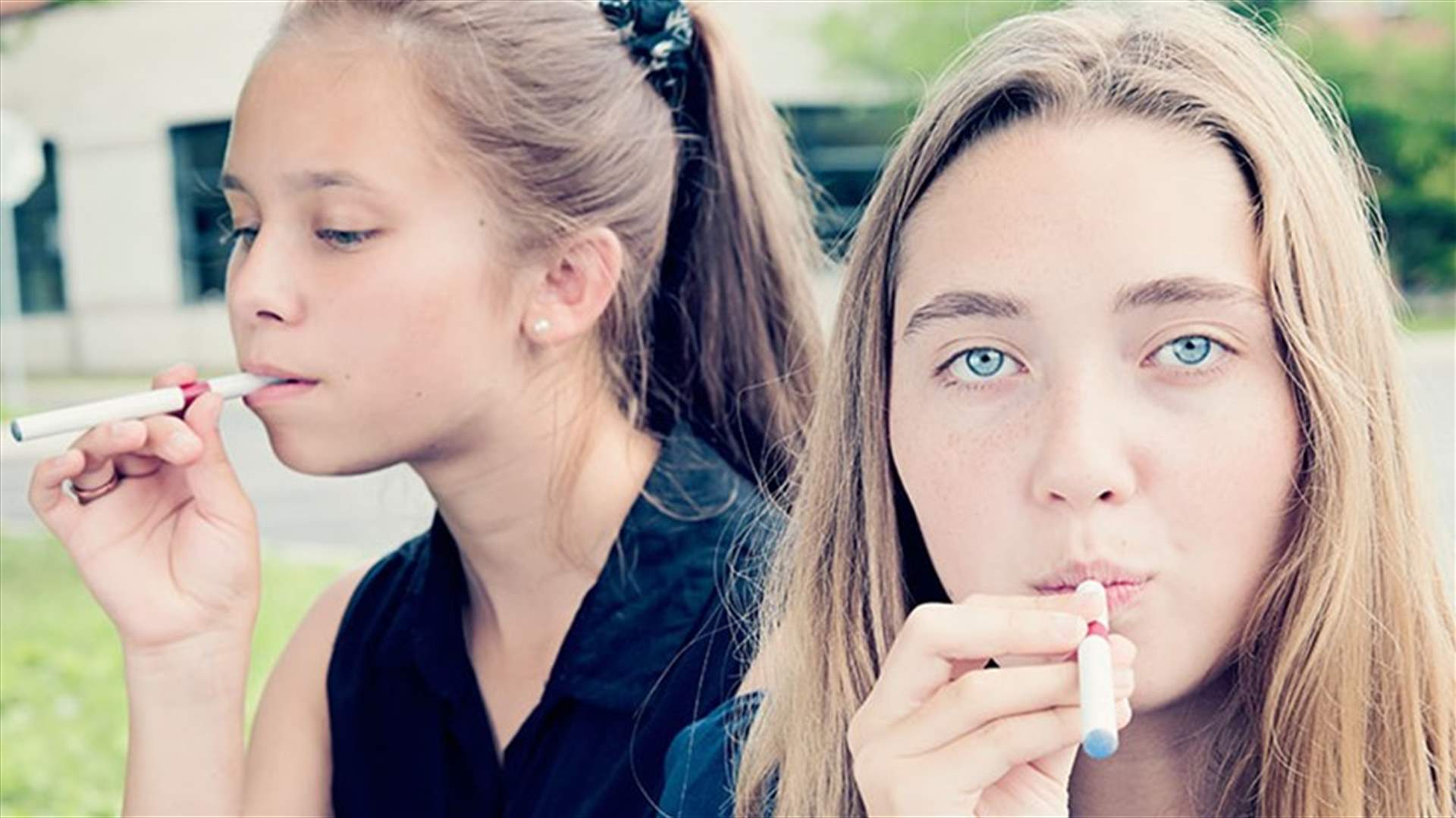 Teenagers Use E-cigarettes Because They Are Cool