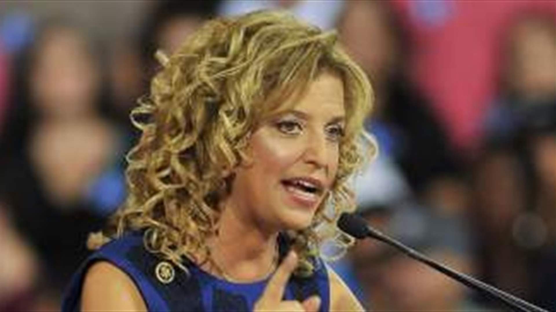 رئيسة الحزب الديمقراطي ستستقيل من منصبها