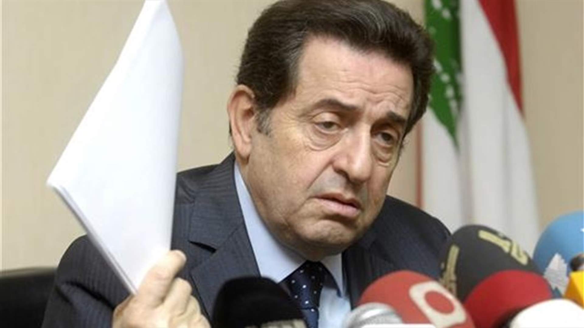 "حرب نفسية" بين "التيار الحر" وبطرس حرب!