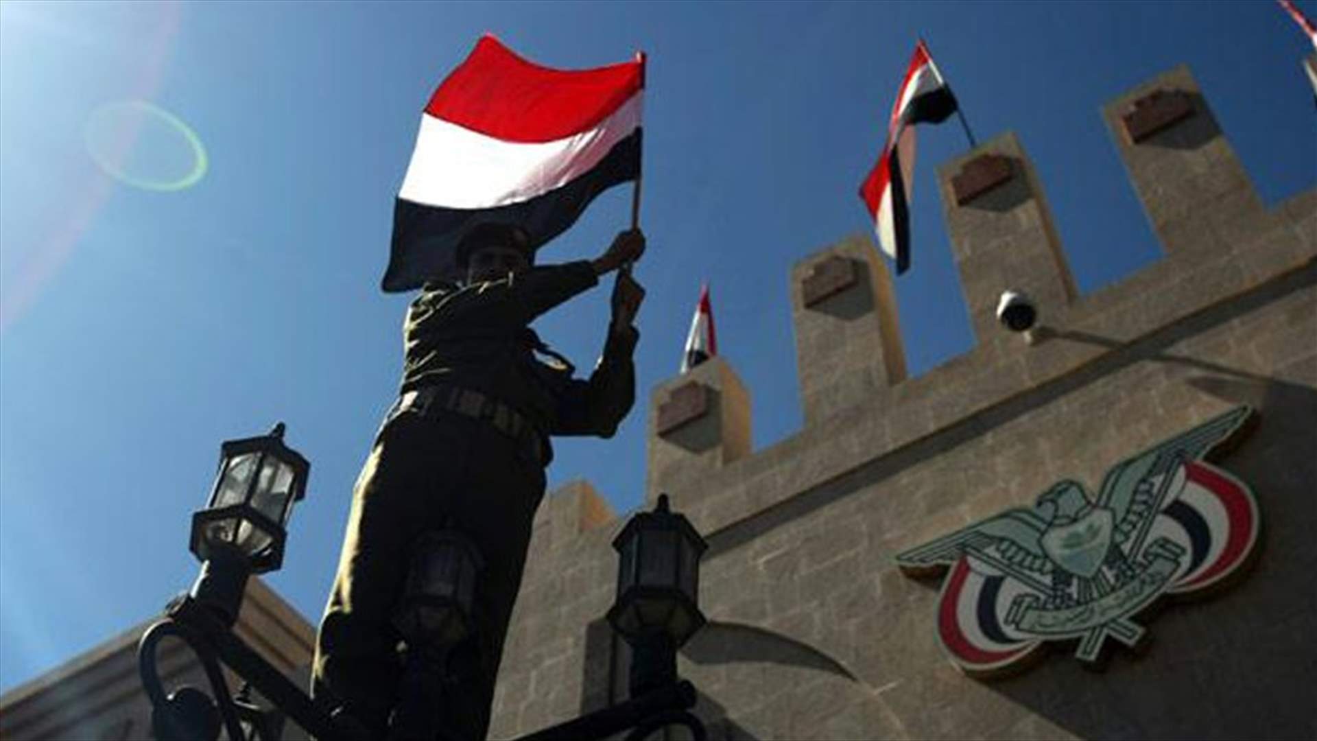 الحوثيون وحزب المؤتمر الشعبي يؤسسون مجلسا لحكم اليمن