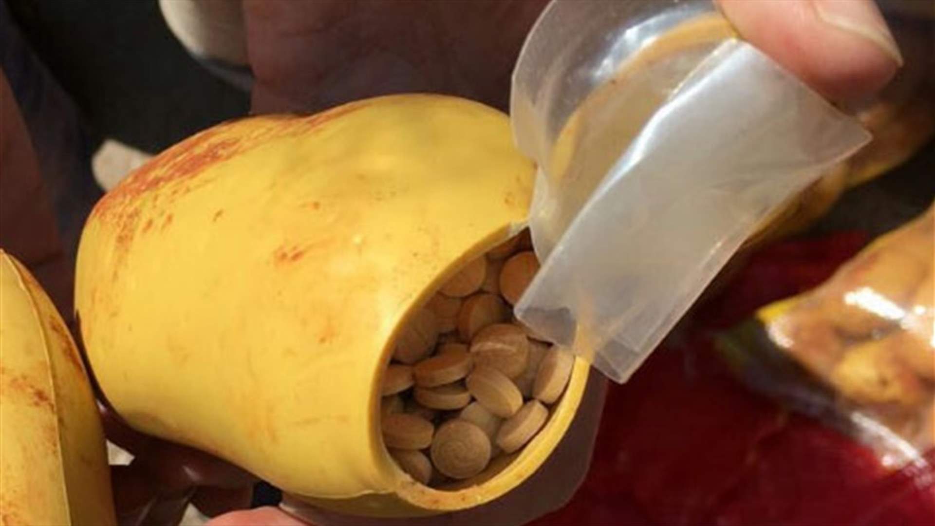 بالصورة: احباط محاولة تهريب مئات آلاف حبوب الكبتاغون عبر توضيبها داخل بطاطا بلاستيكية