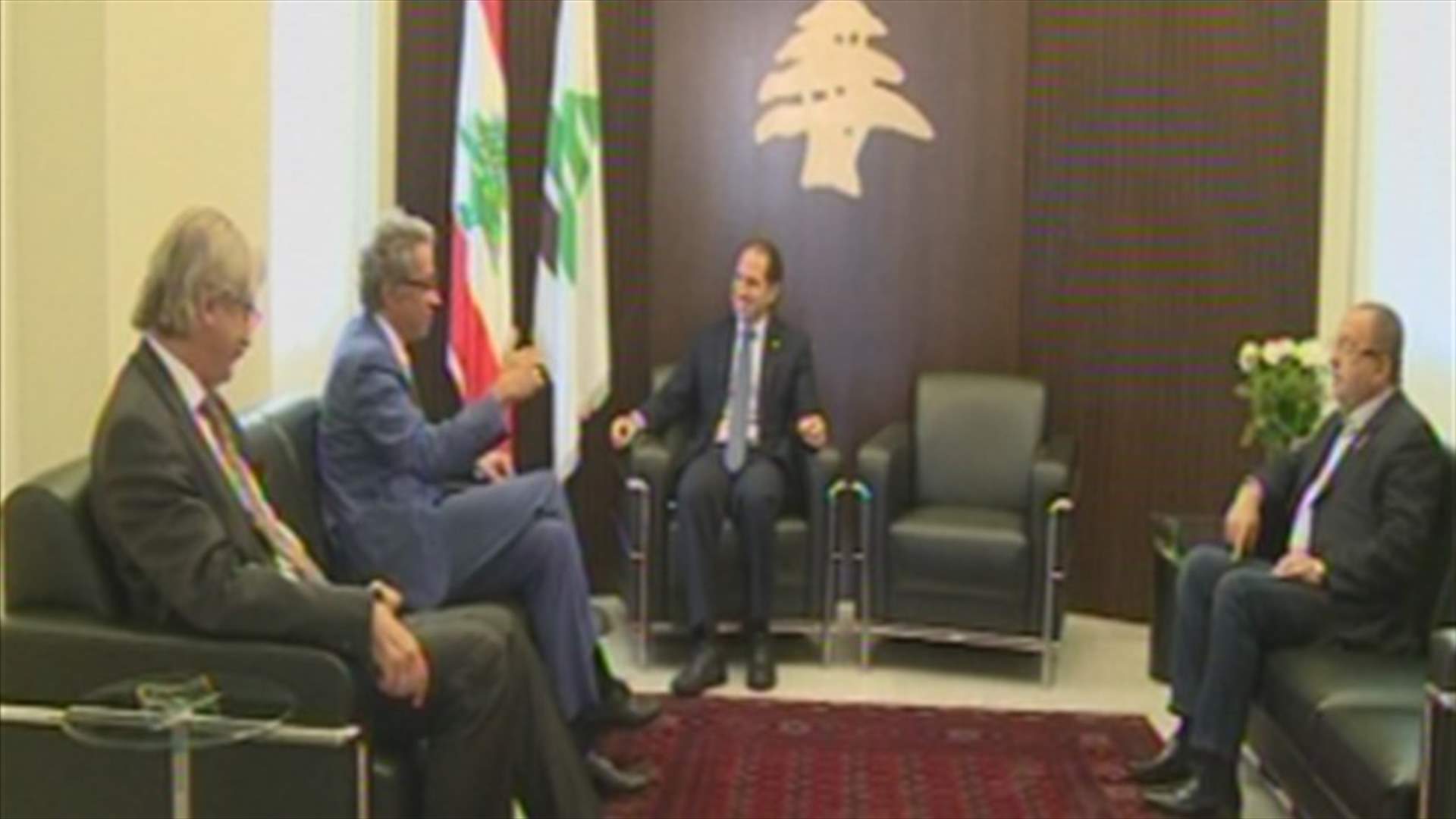 تداعيات النزوح السوري بين سامي الجميل واندرياس كروغر