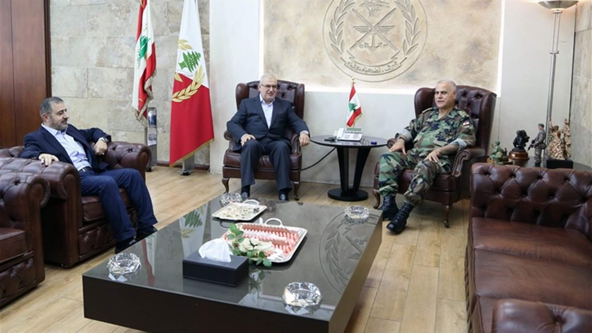 قهوجي بحث مع رعد وبهية الحريري في الاوضاع العامة 
