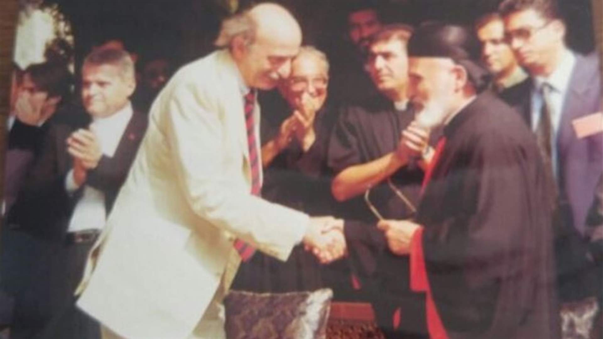 جنبلاط للبطريرك صفير: بكرا نهارك