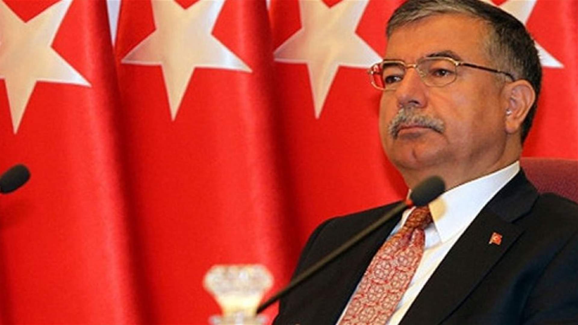 وزير الدفاع التركي: 288 عسكريا بينهم 9 جنرالات ما زالوا فارين