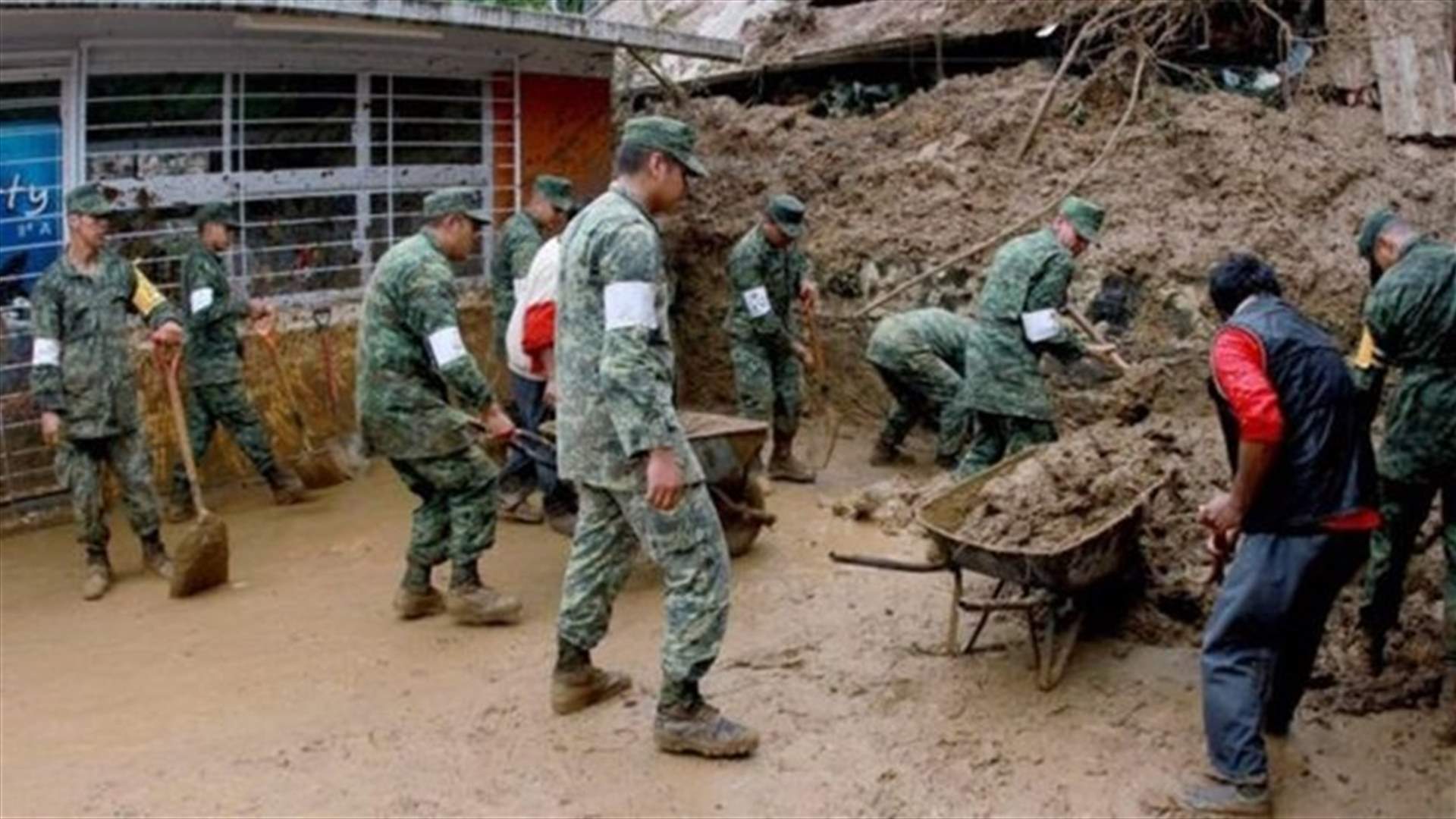 38  قتيلا في انهيارات ارضية ناجمة عن الاعصار ايرل في المكسيك