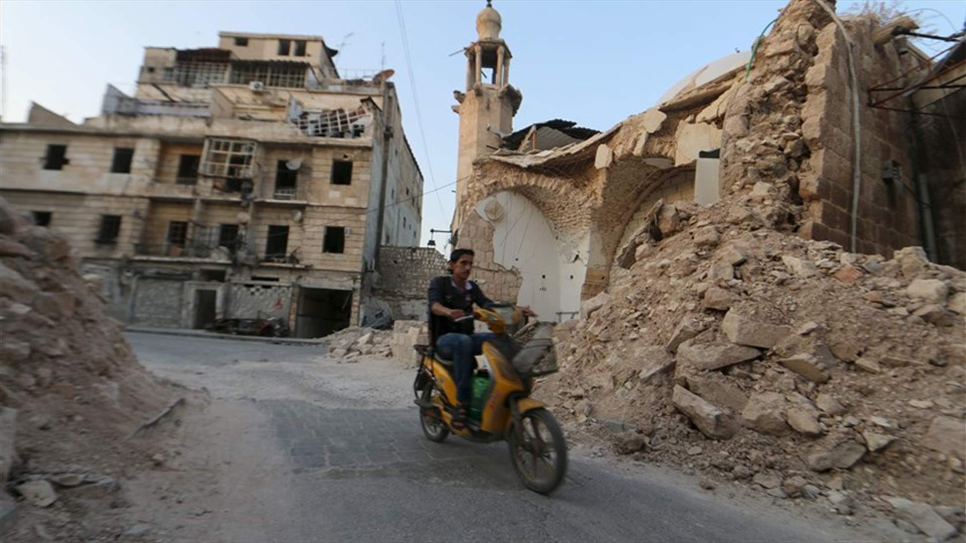 UN calls for urgent humanitarian pause in Aleppo fighting