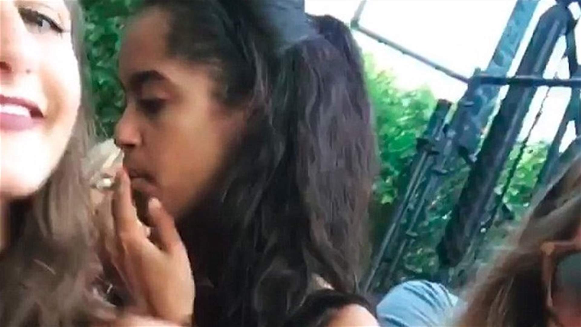 بالفيديو: بعد رقصة "التويرك" المثيرة... ابنة الرئيس تُدخّن الماريجوانا؟