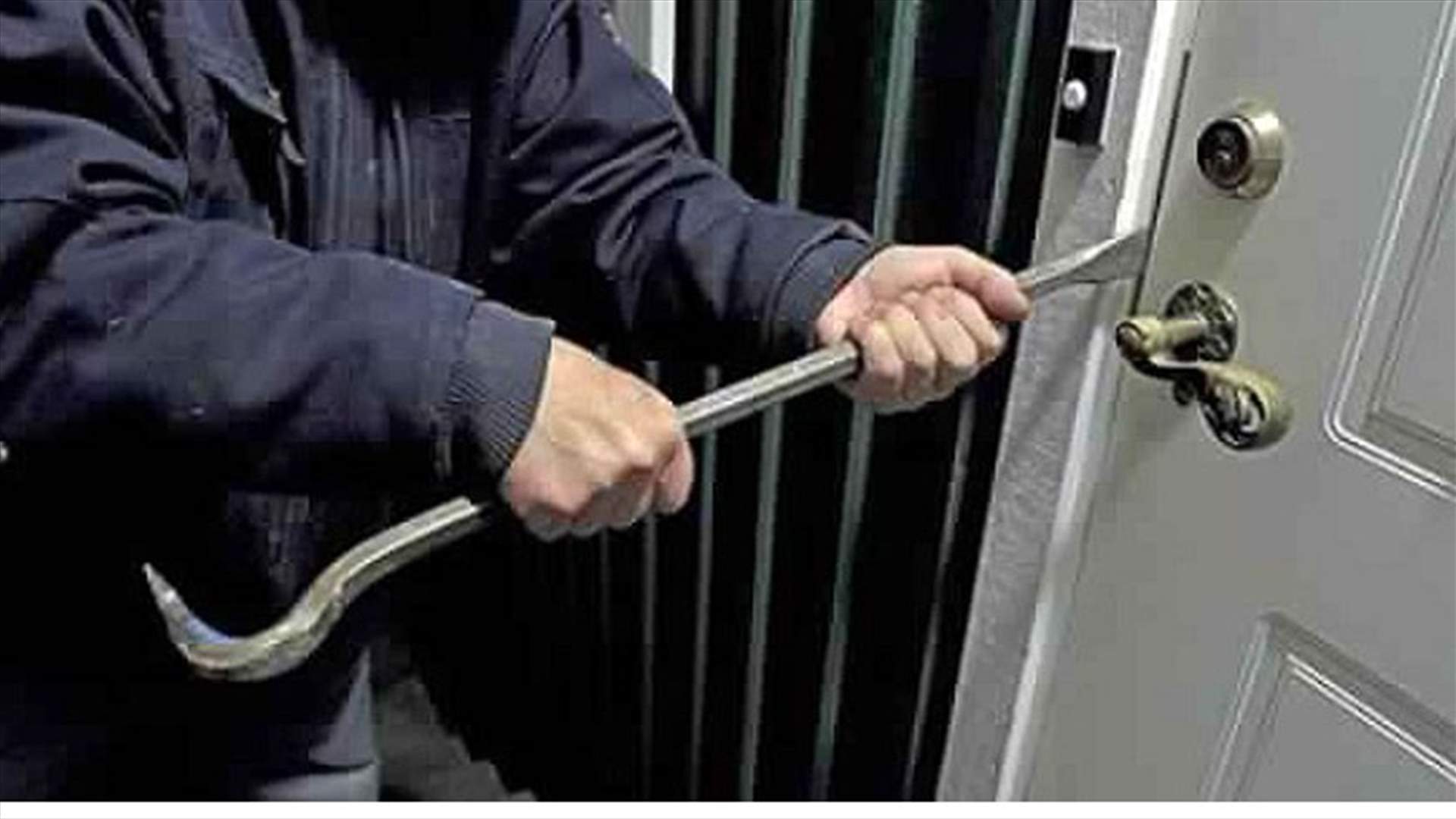 مجهولون يسرقون الاموال من منزل في زغرتا